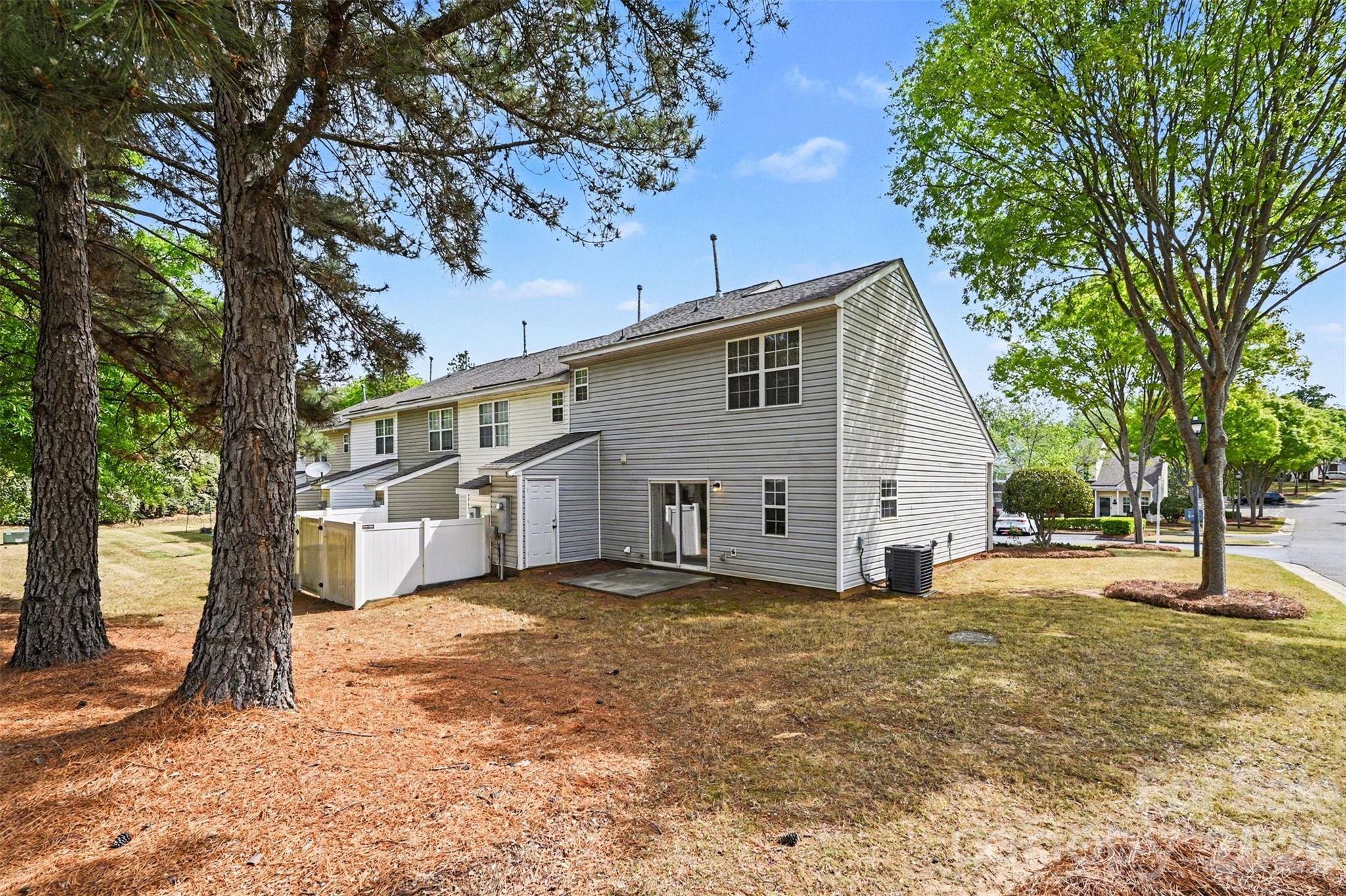 The Townes at Old Stone Crossing - Residential