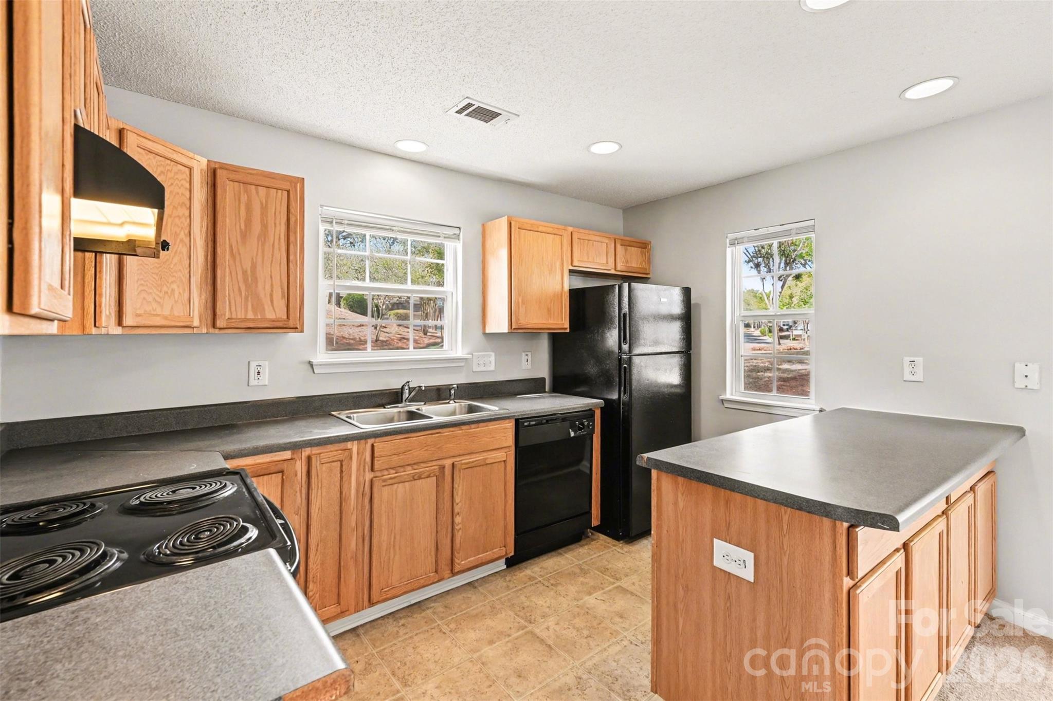 The Townes at Old Stone Crossing - Residential