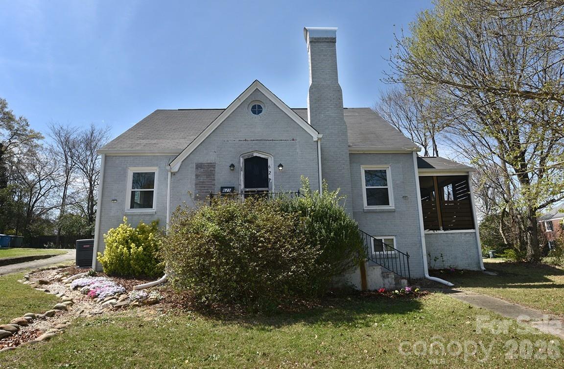 629 W Council Street