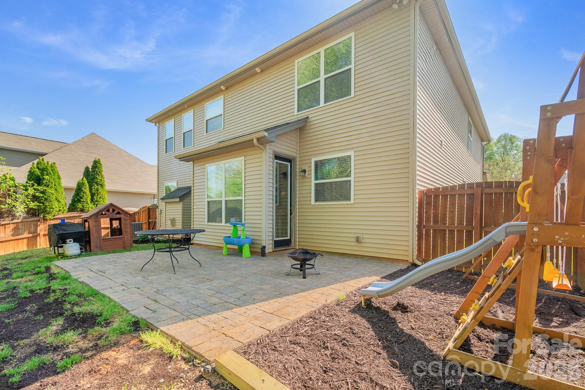 Reunion - Residential