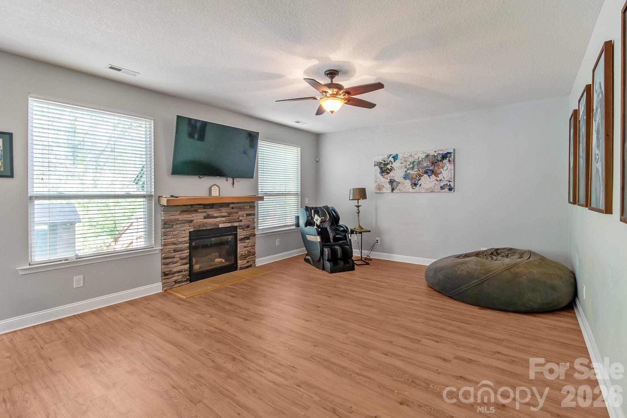 Reunion - Residential