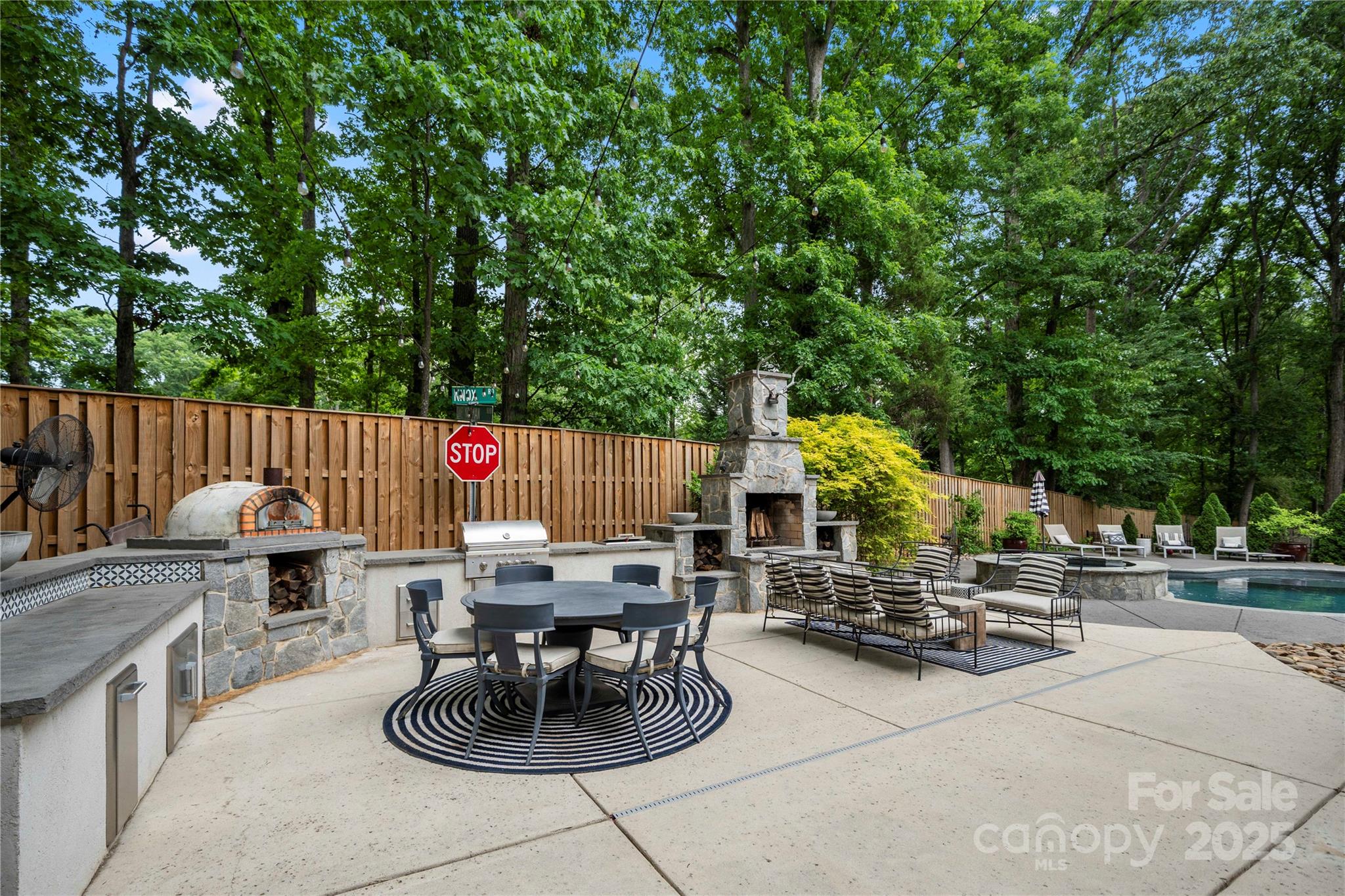 19507 Dufour Court