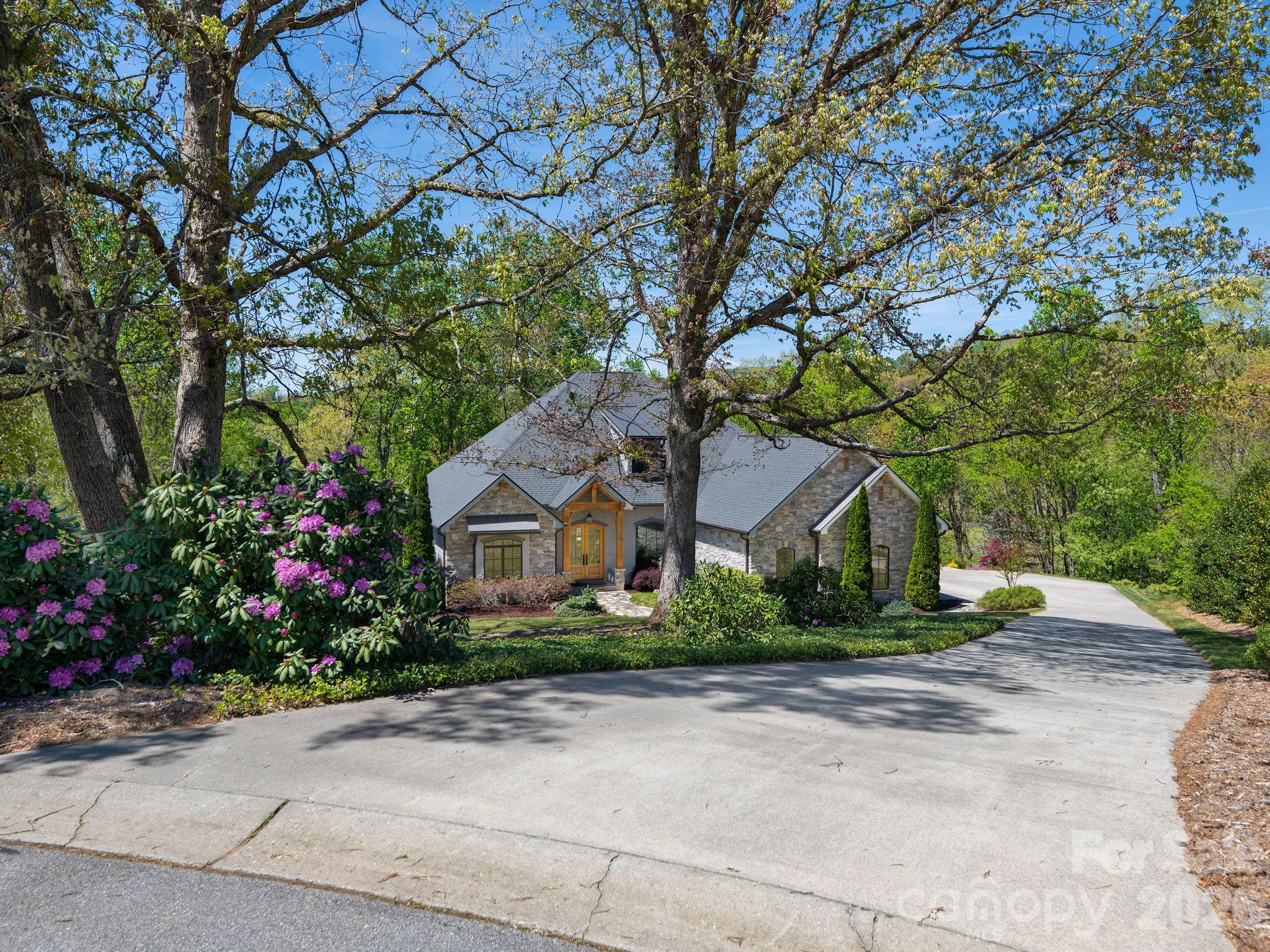 Grand Highlands At Waterford Lakes - Residential