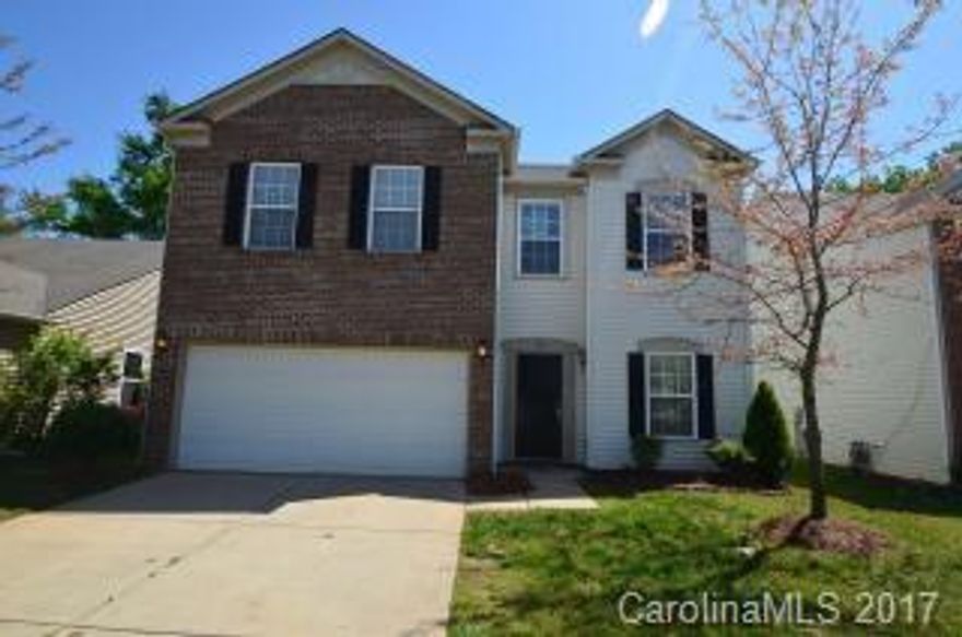 Beautiful two story home, huge master with large closet and bath, garden tub, 9' ceilings on main, upgraded kitchen cabs, tile in upper baths. 3 Bedrooms plus large loft upstairs. Backs up to a Farm