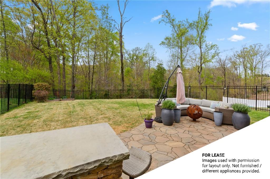 Huntley Glen - Residential Lease