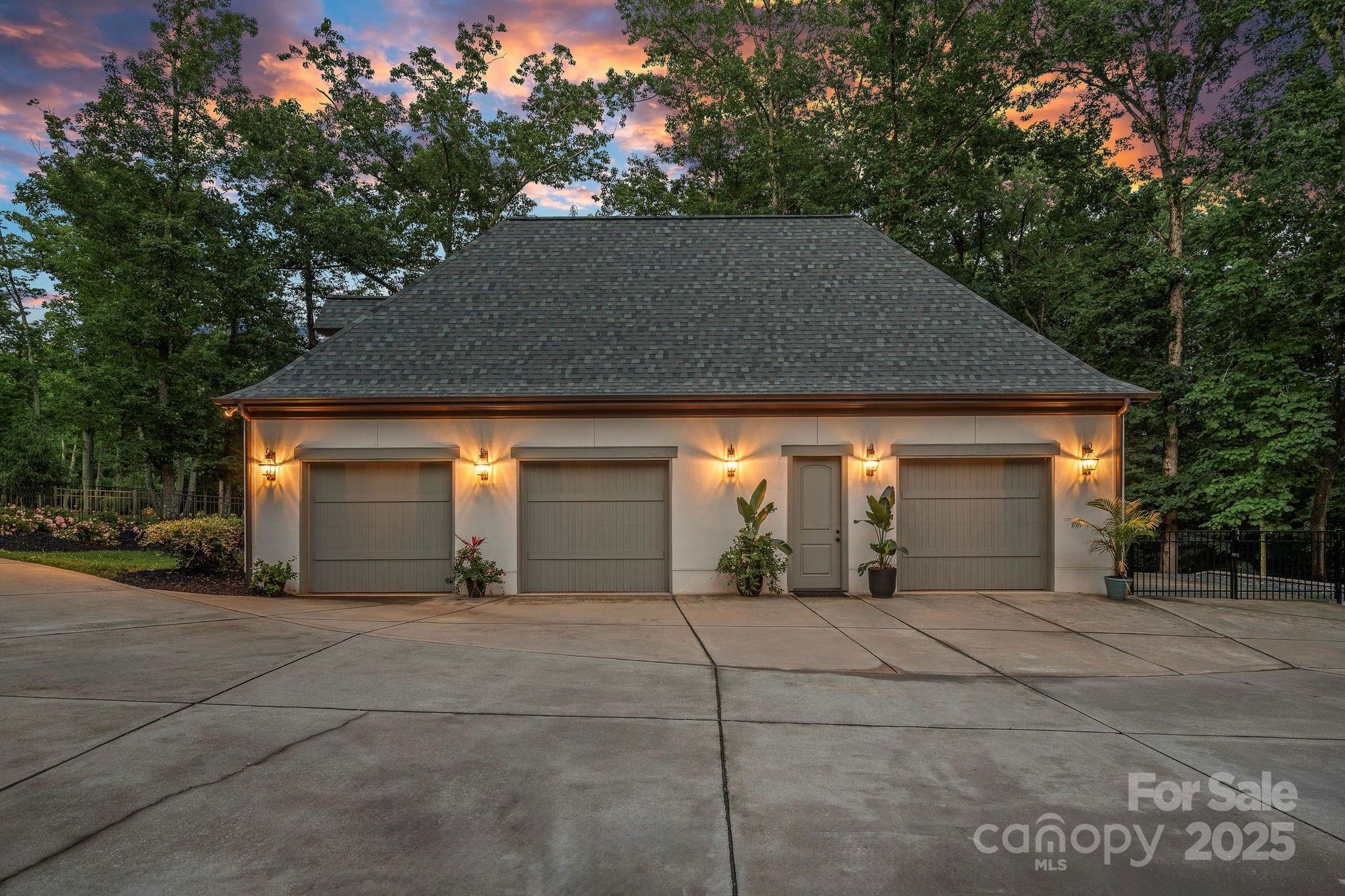 10300 Sweetleaf Place