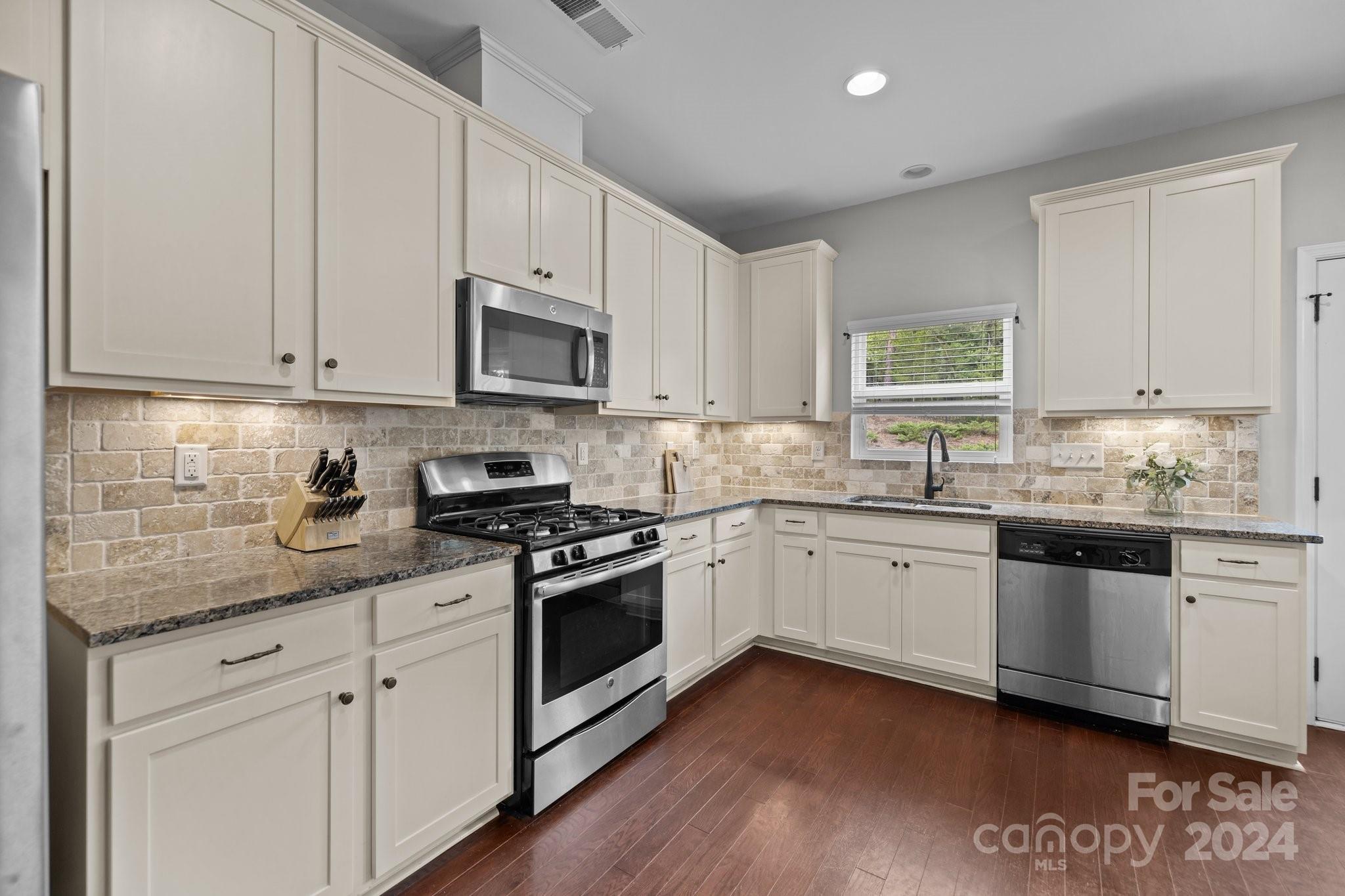 Serenity Point - Residential