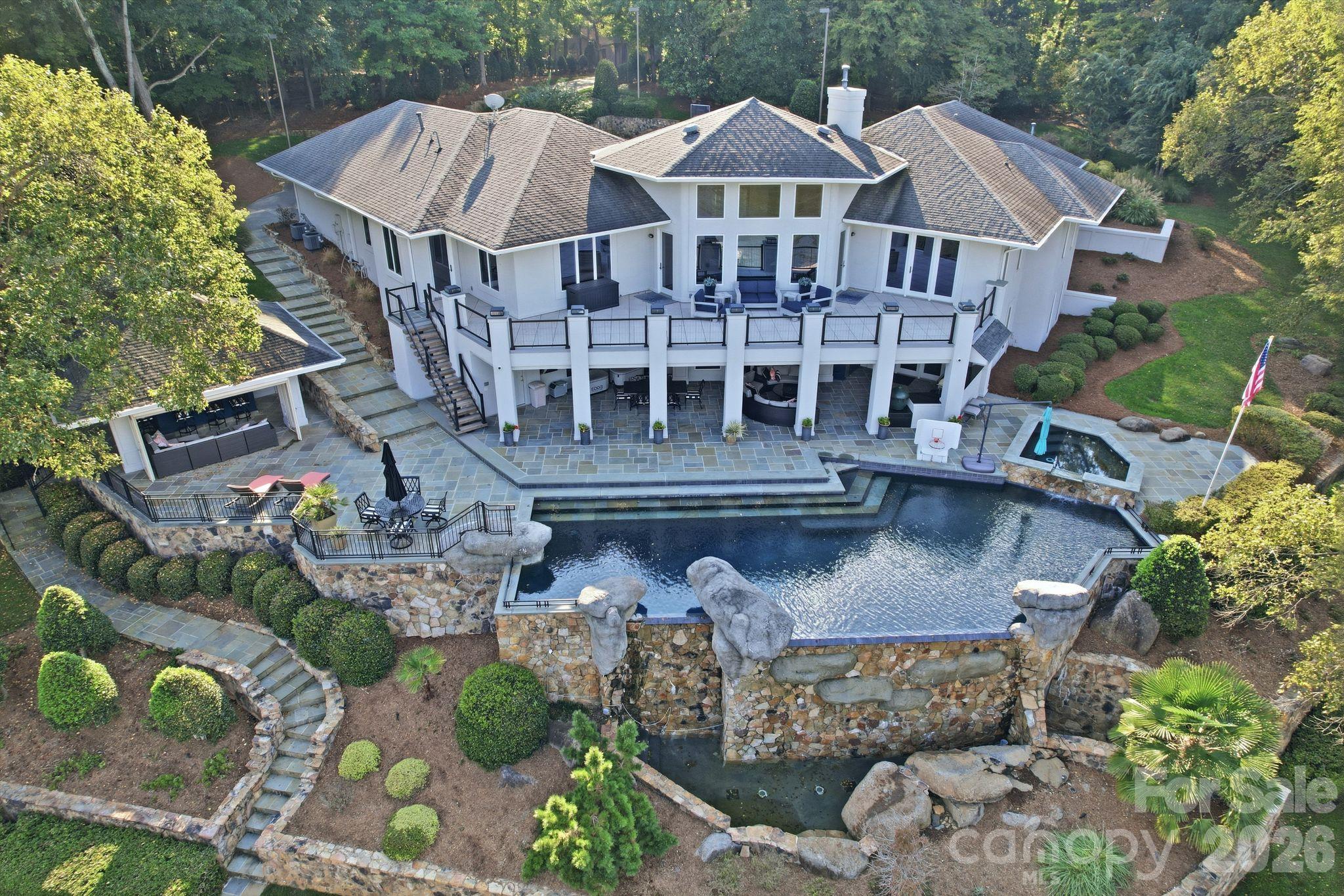 47 Hamiltons Ferry Road