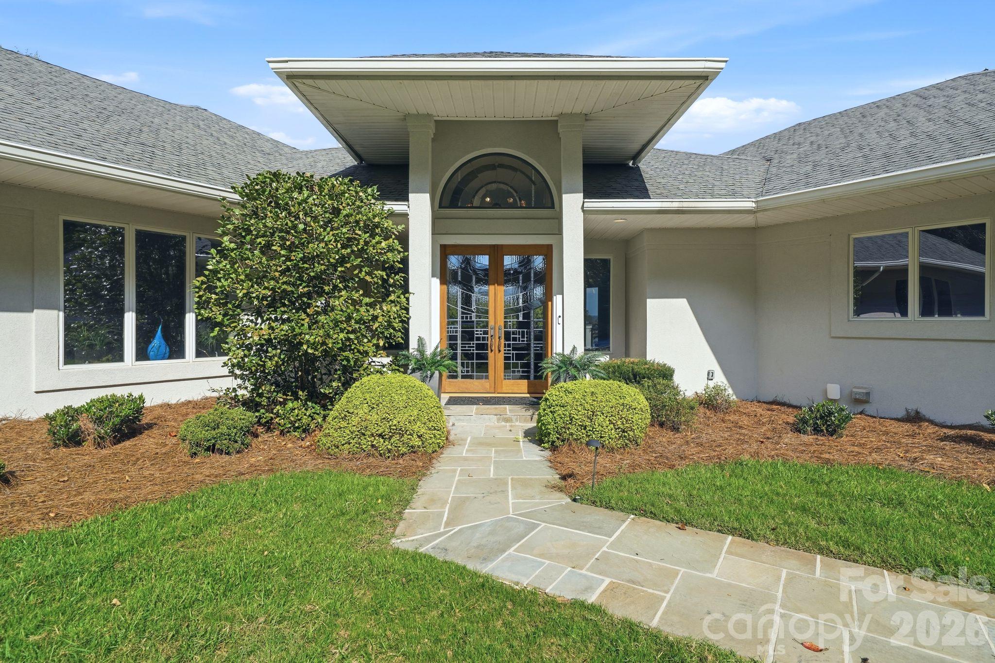 47 Hamiltons Ferry Road