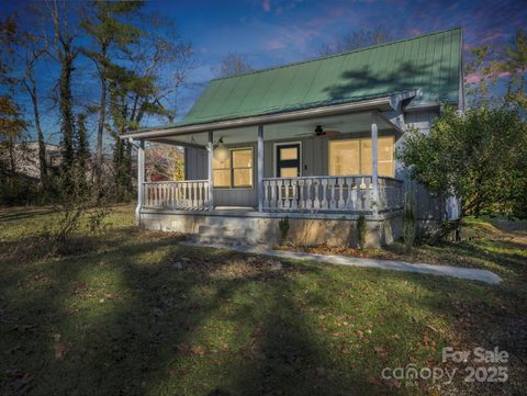 210 Erkwood Drive Hendersonville NC 28739