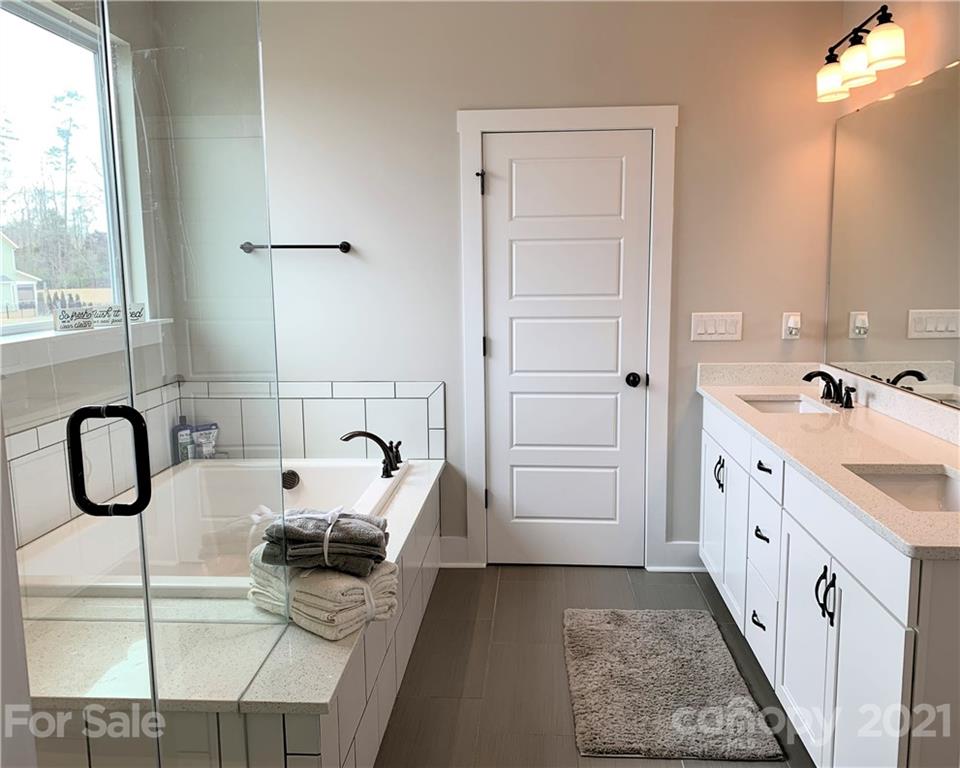 Paddlers Cove - Residential