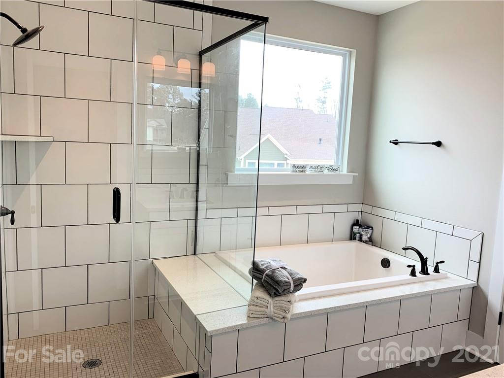 Paddlers Cove - Residential