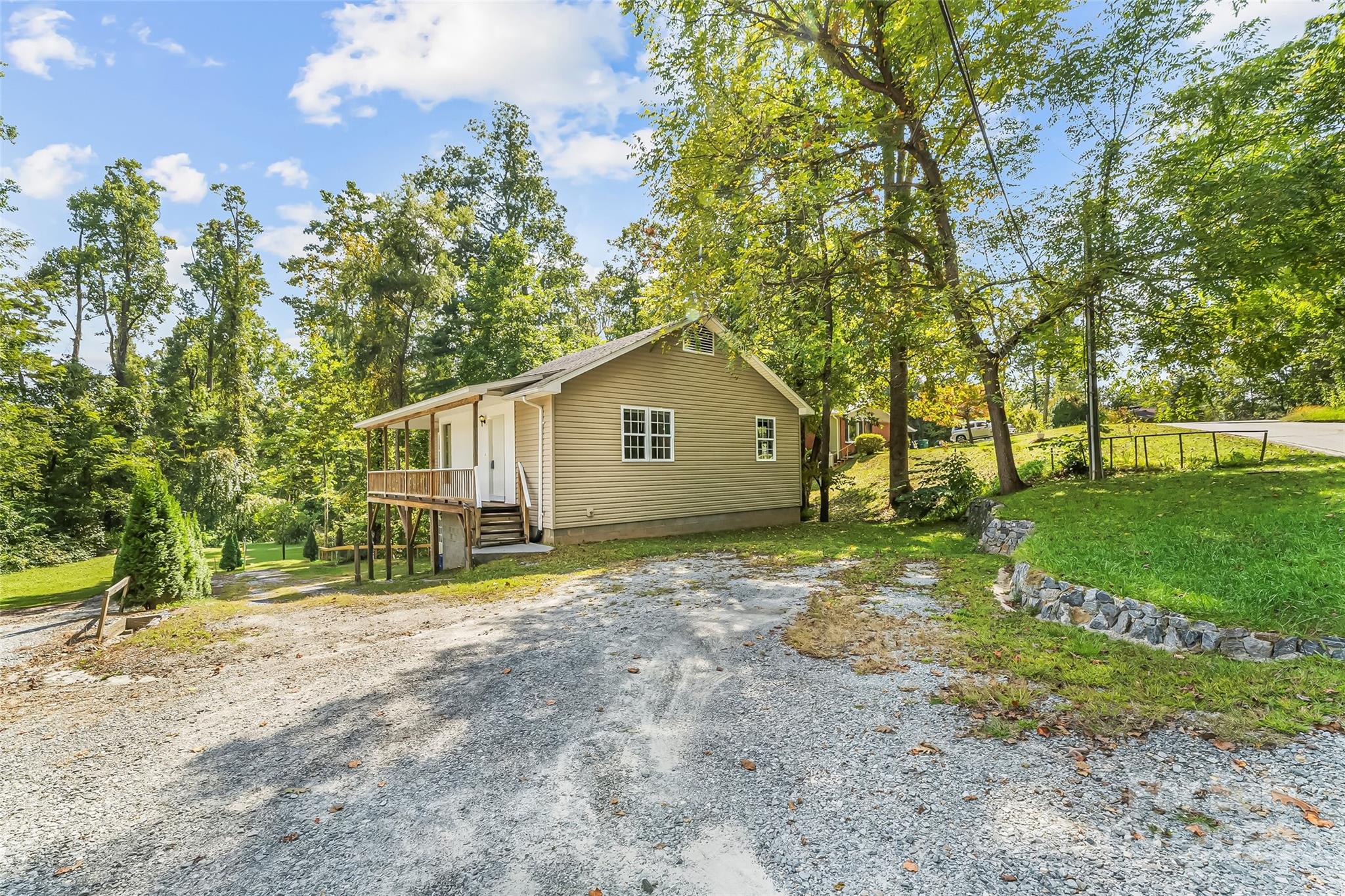 Royal Pines - Residential