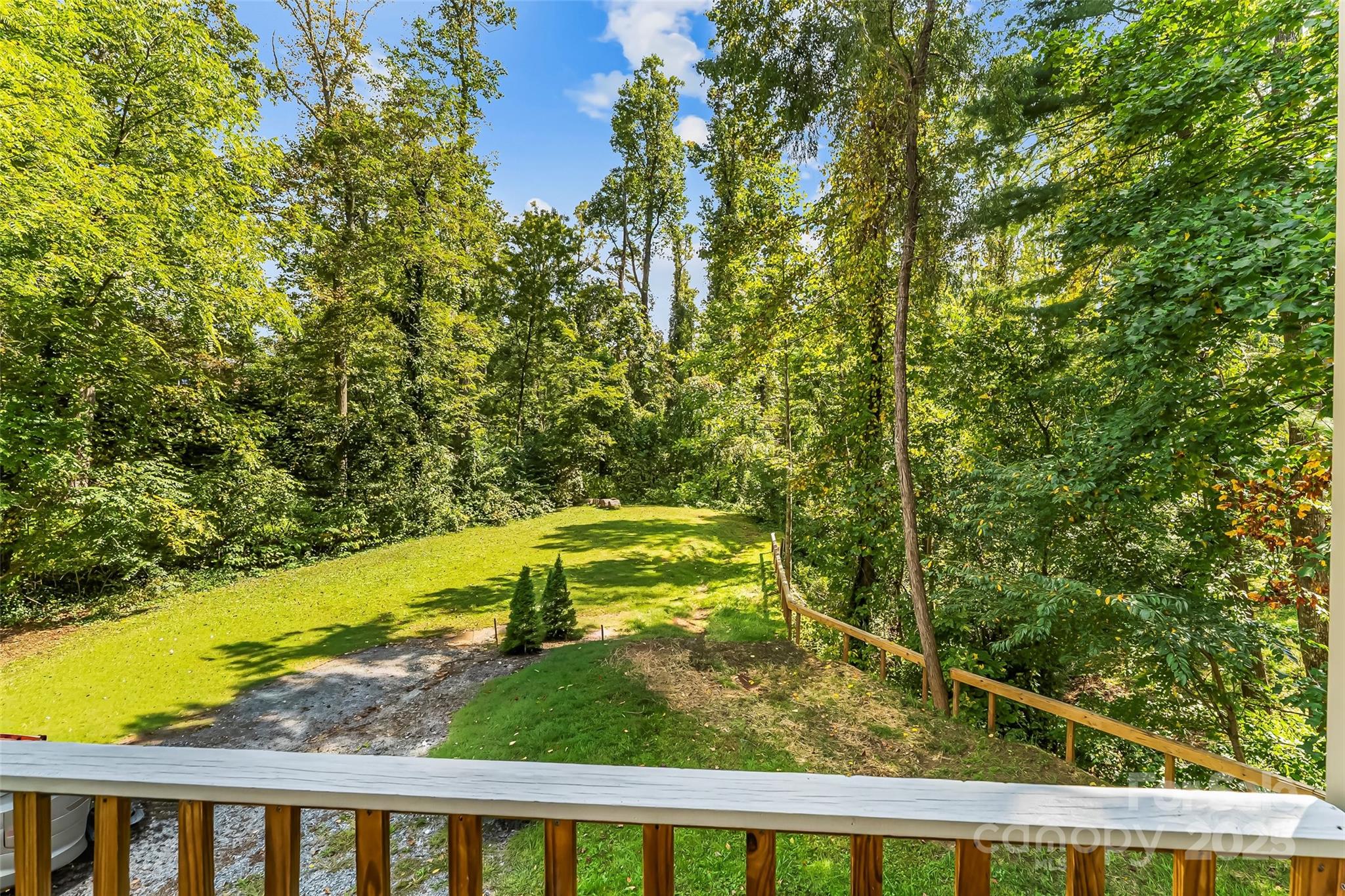 Royal Pines - Residential