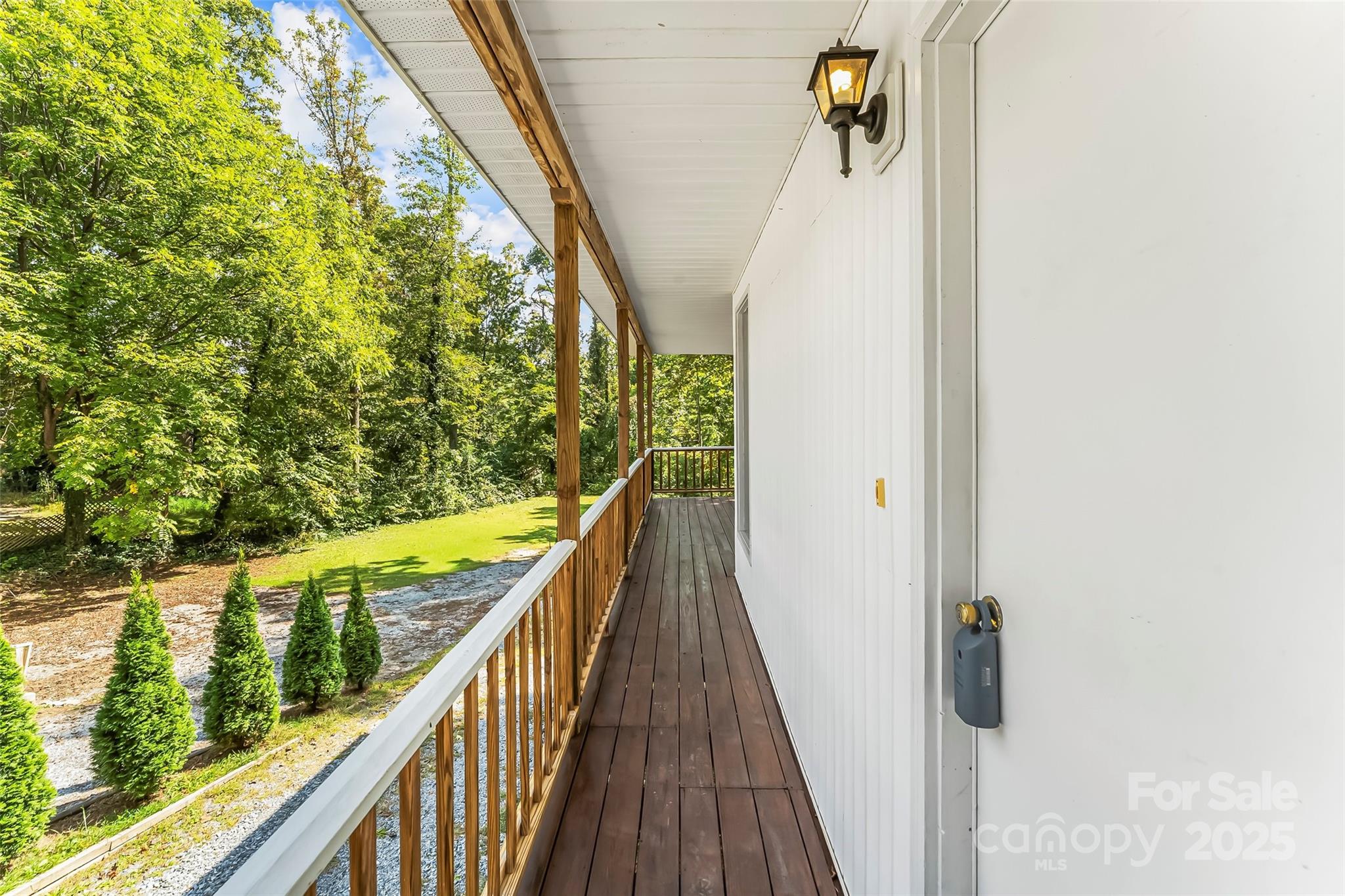 Royal Pines - Residential