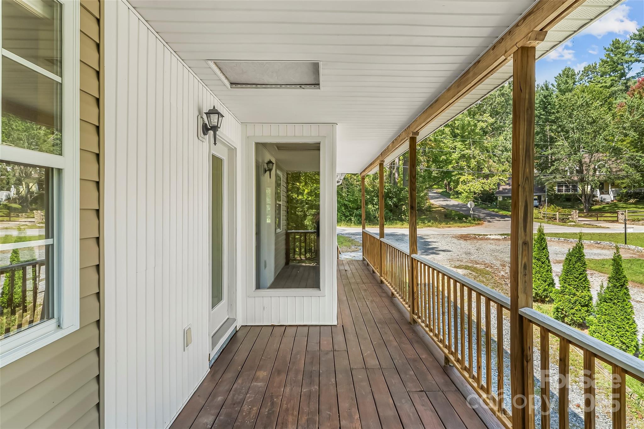 Royal Pines - Residential