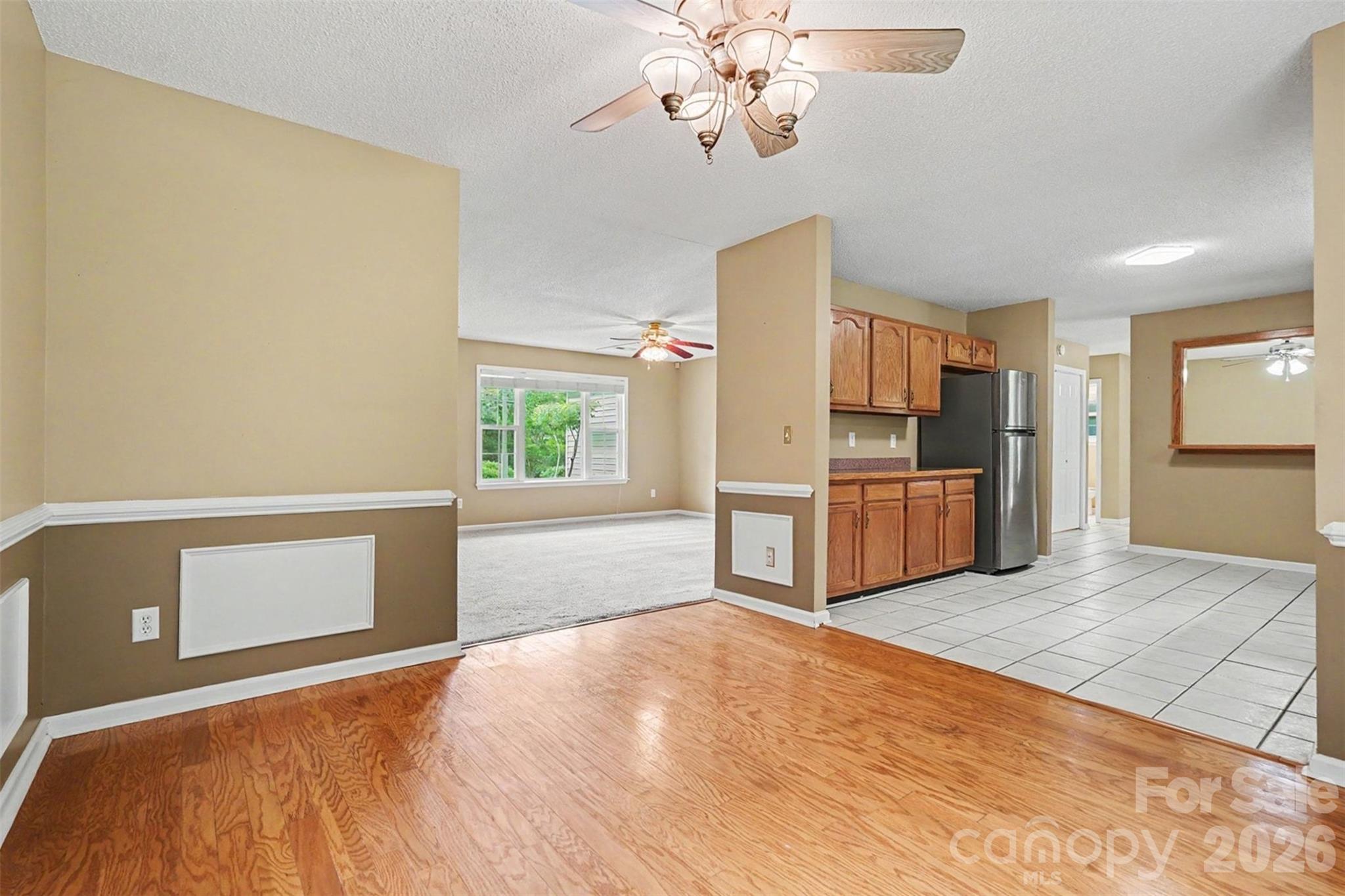 1805 Lillian Lane