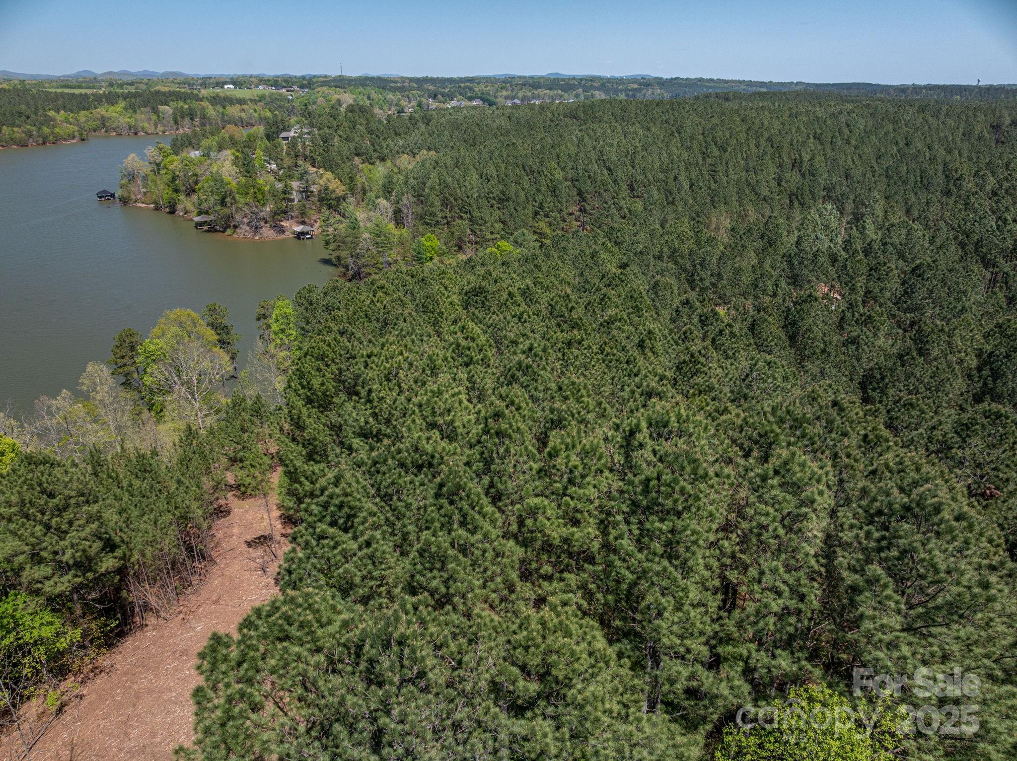 Paradise Harbor - Land