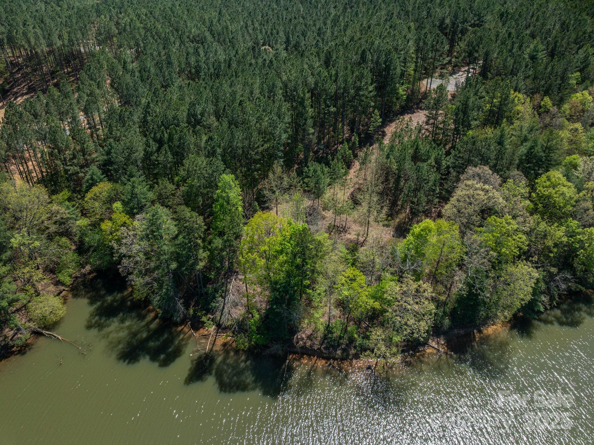 Paradise Harbor - Land