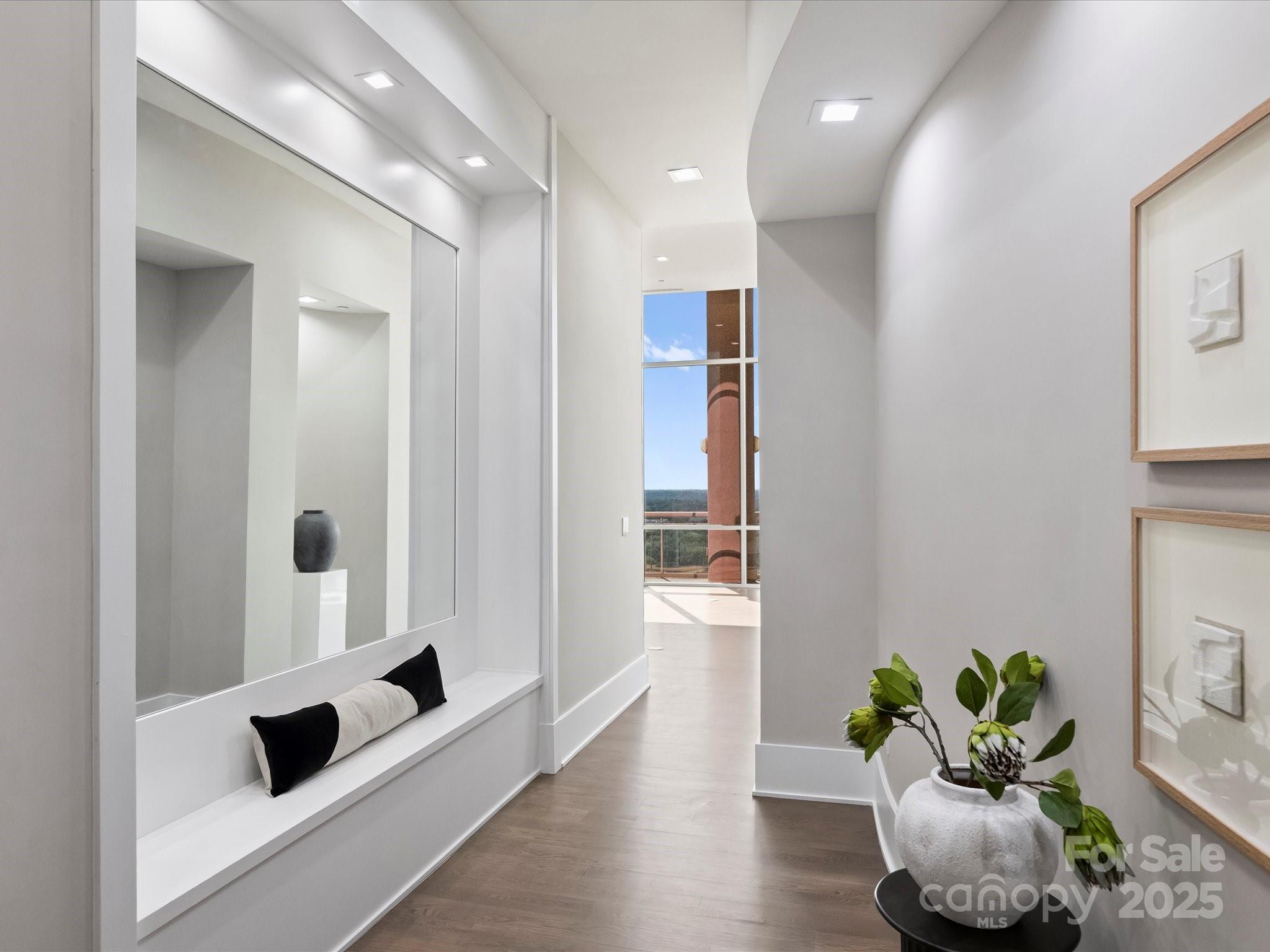 315 Arlington Avenue 2301
