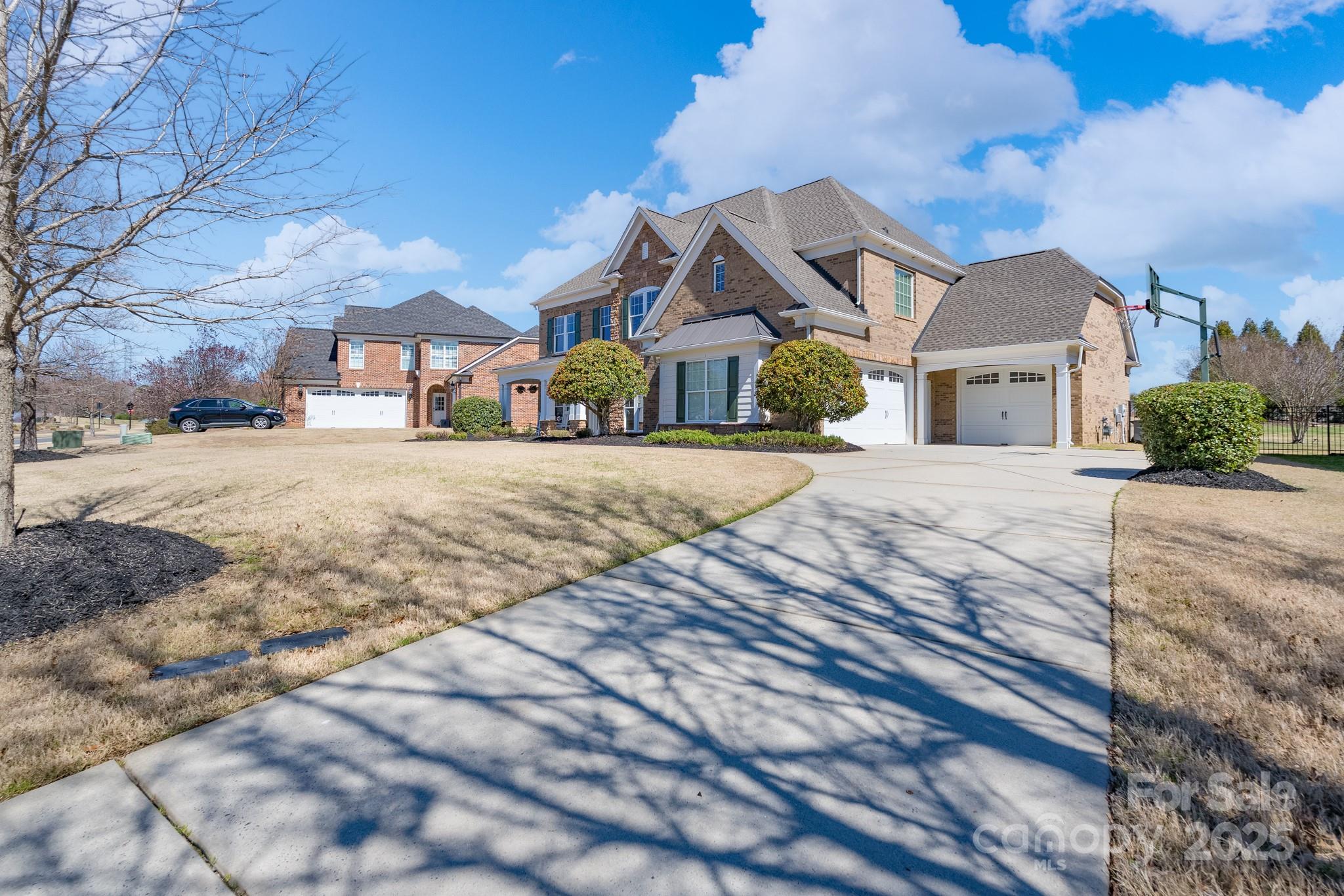 10005 Chimney Drive
