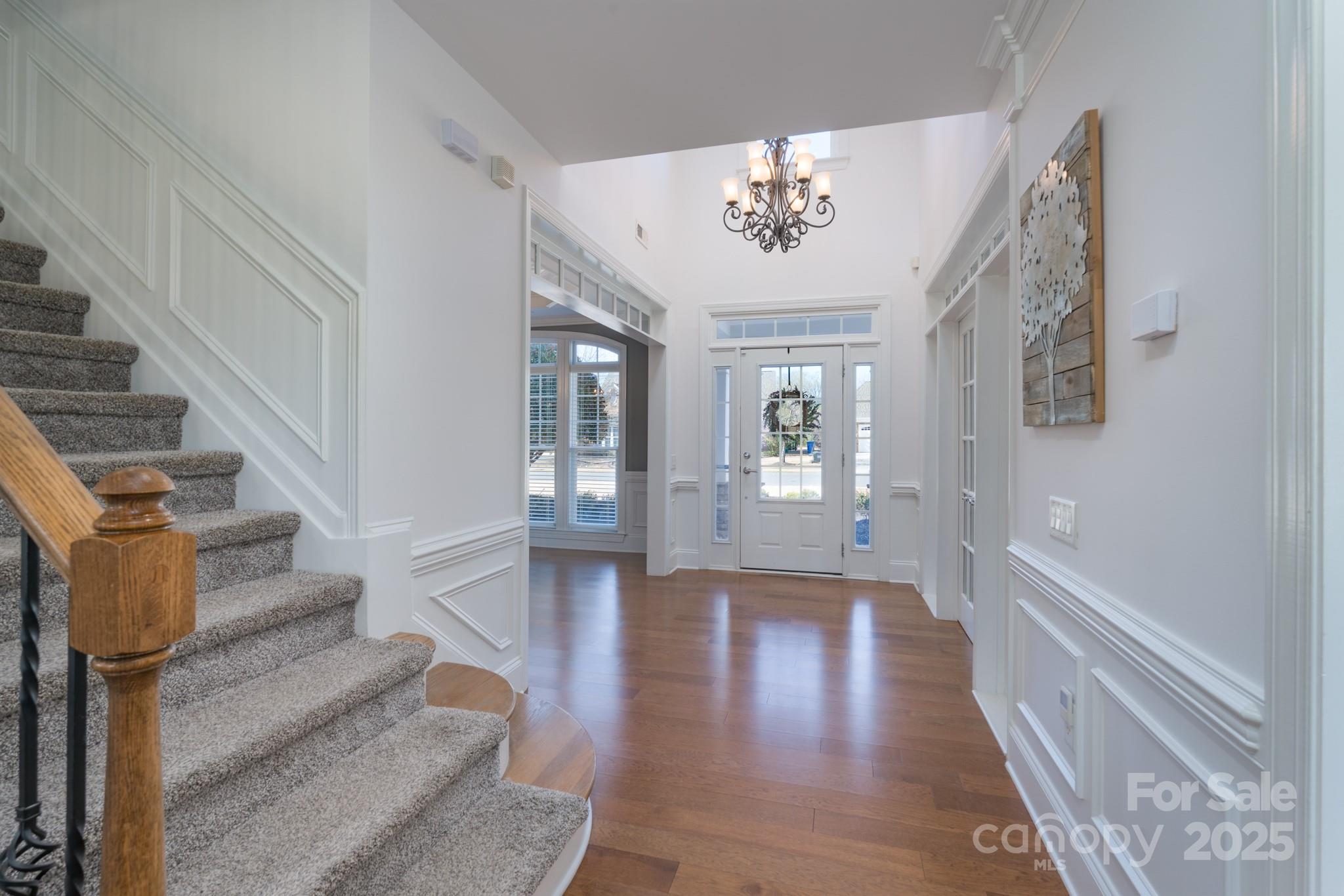 10005 Chimney Drive