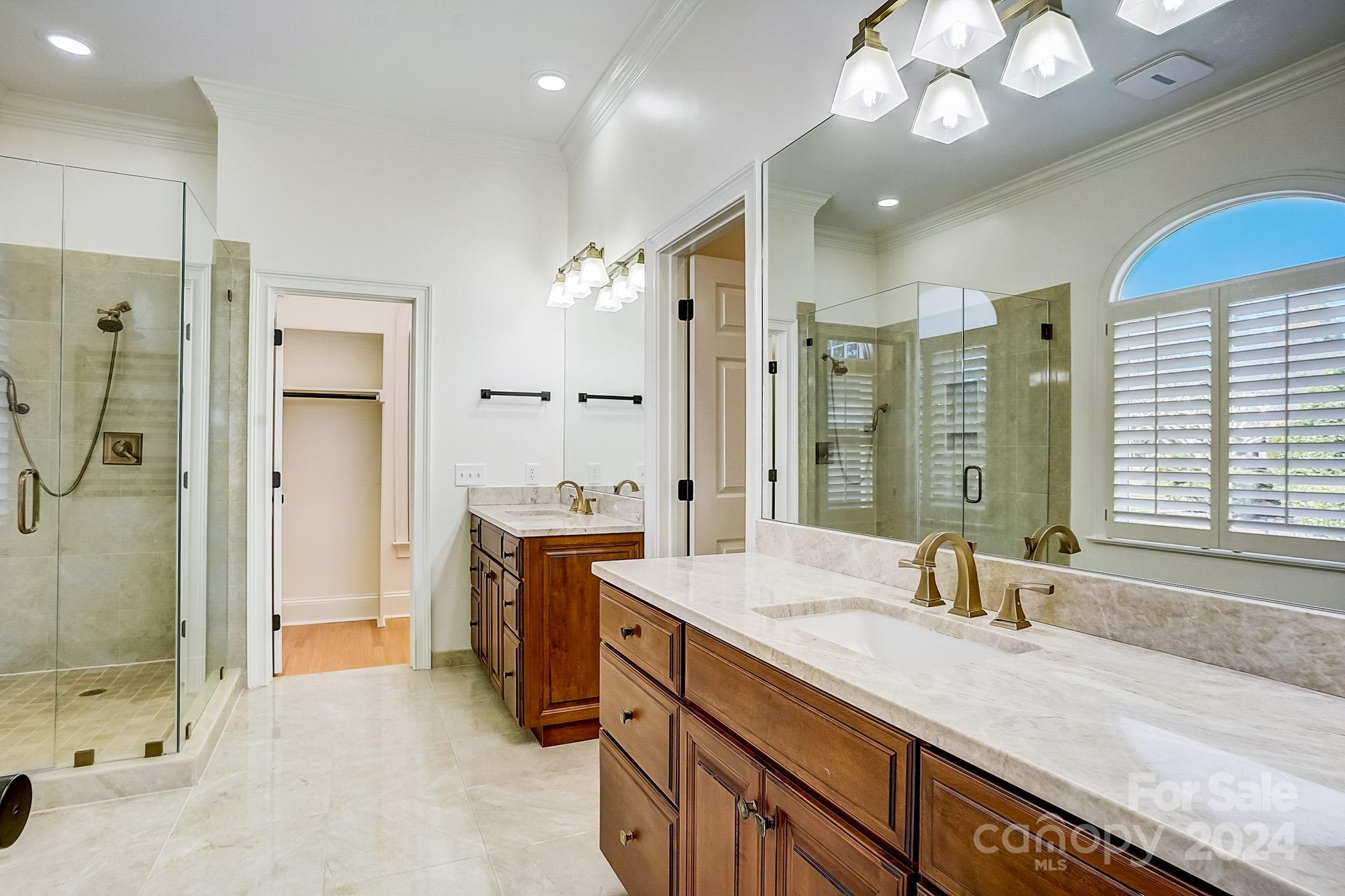 The Peninsula - Residential