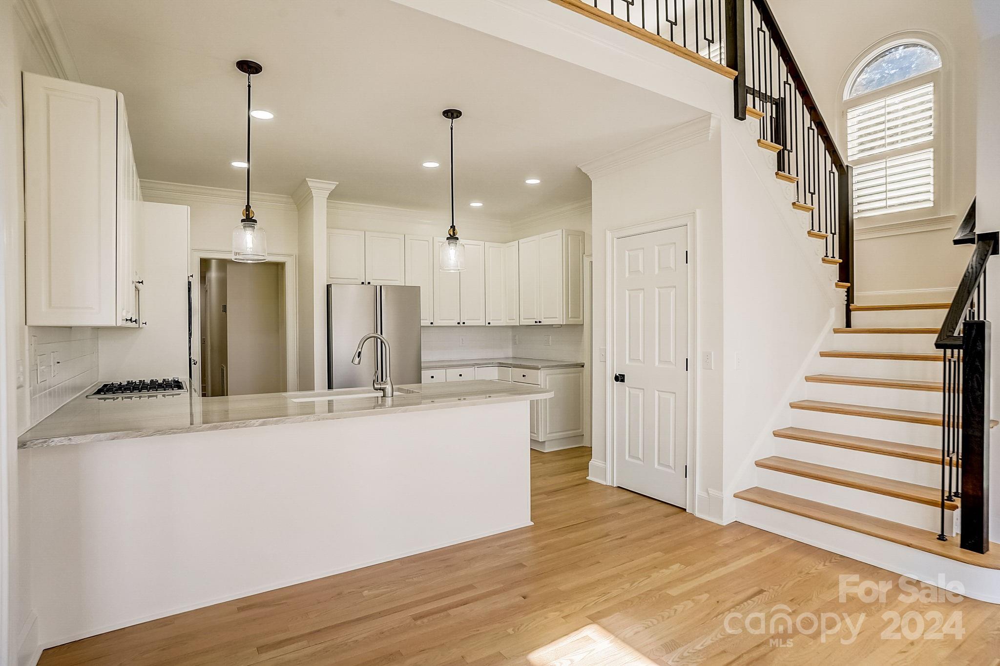 The Peninsula - Residential