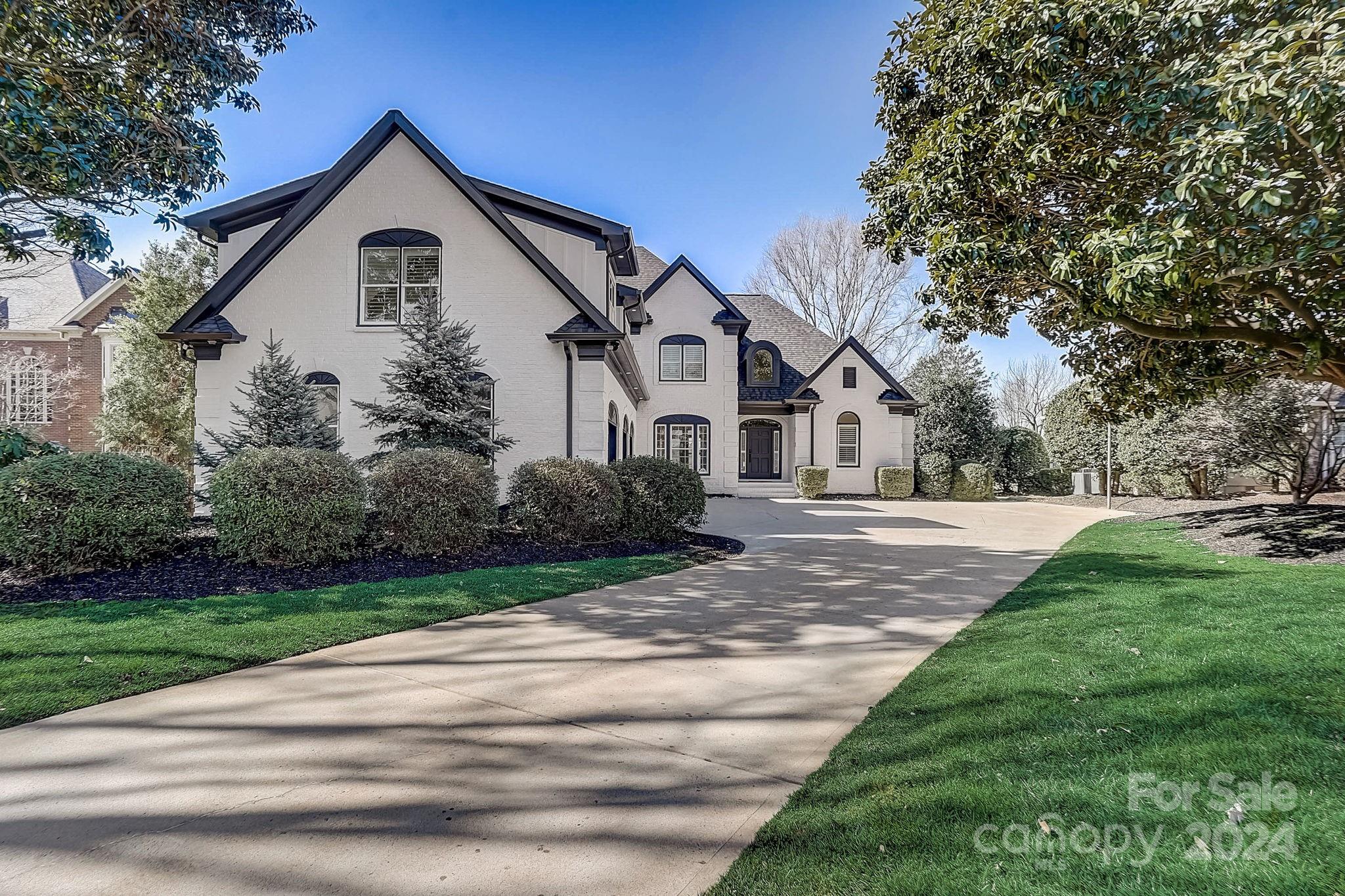 The Peninsula - Residential