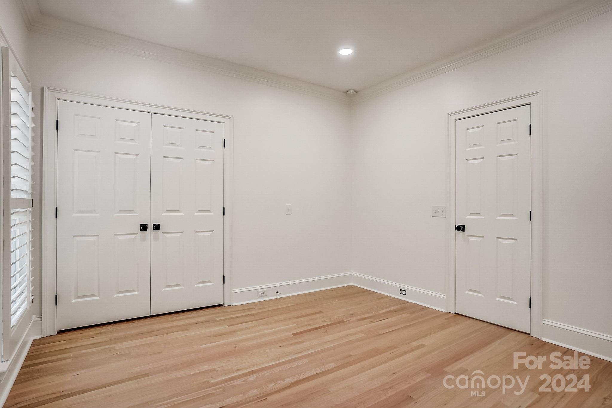 The Peninsula - Residential