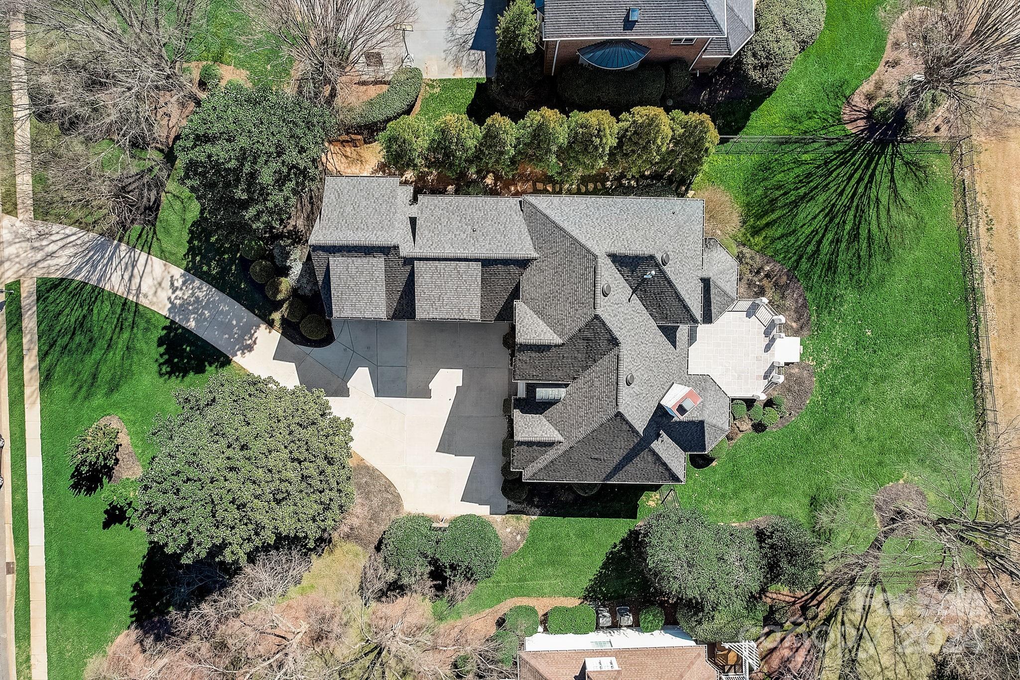 The Peninsula - Residential