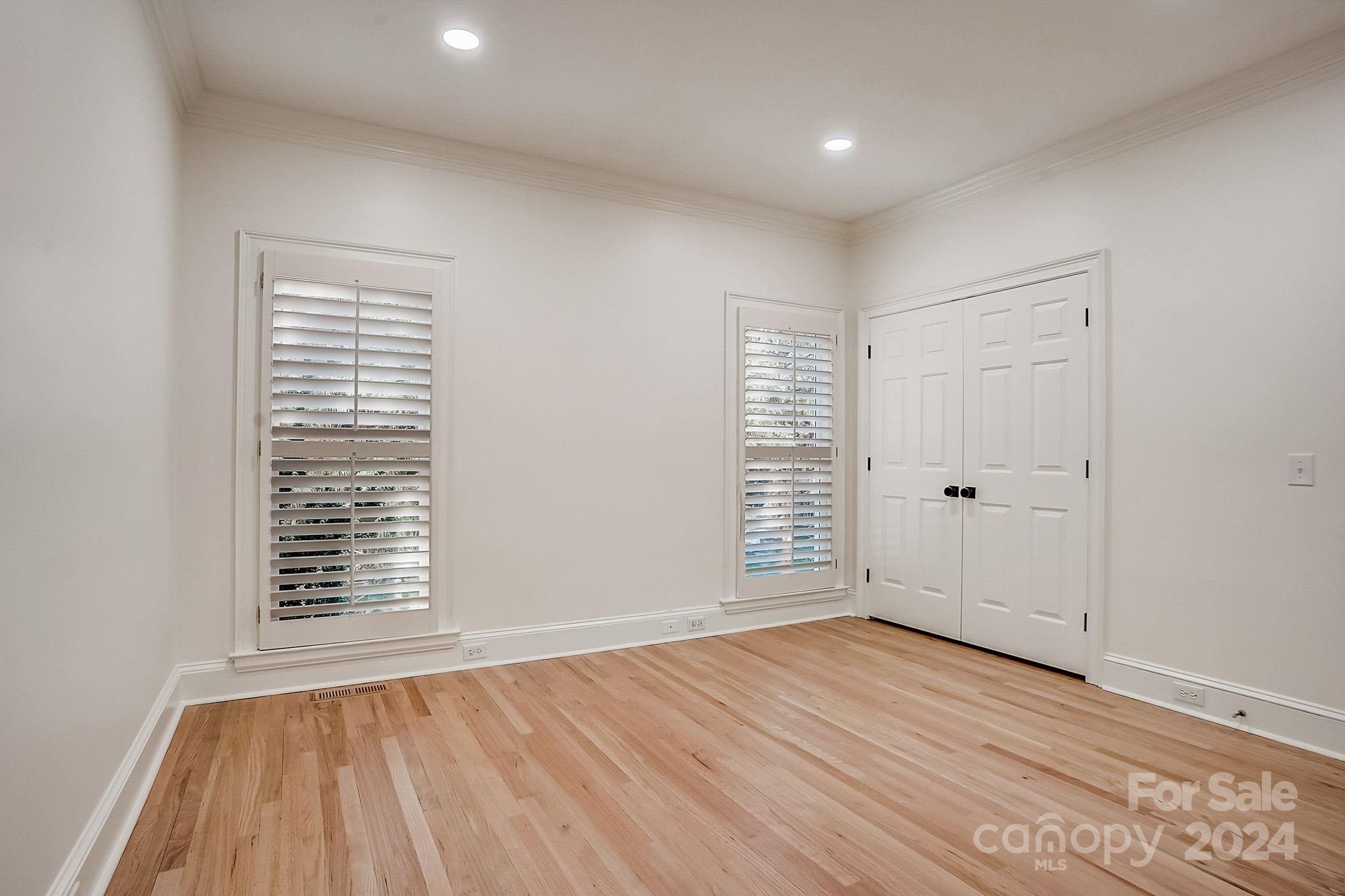 The Peninsula - Residential