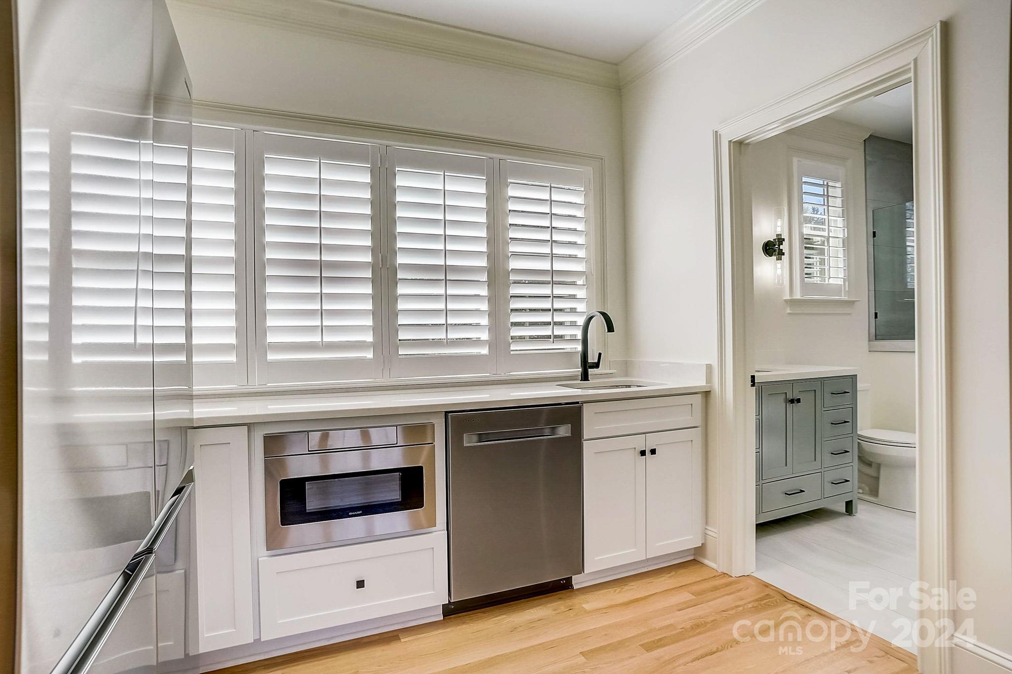 The Peninsula - Residential