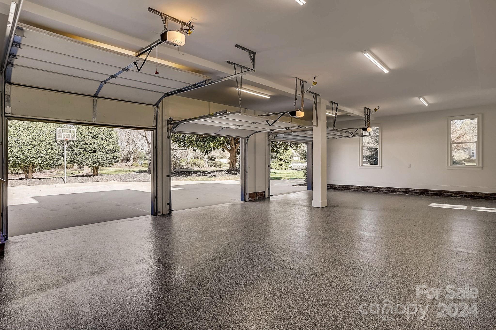 The Peninsula - Residential