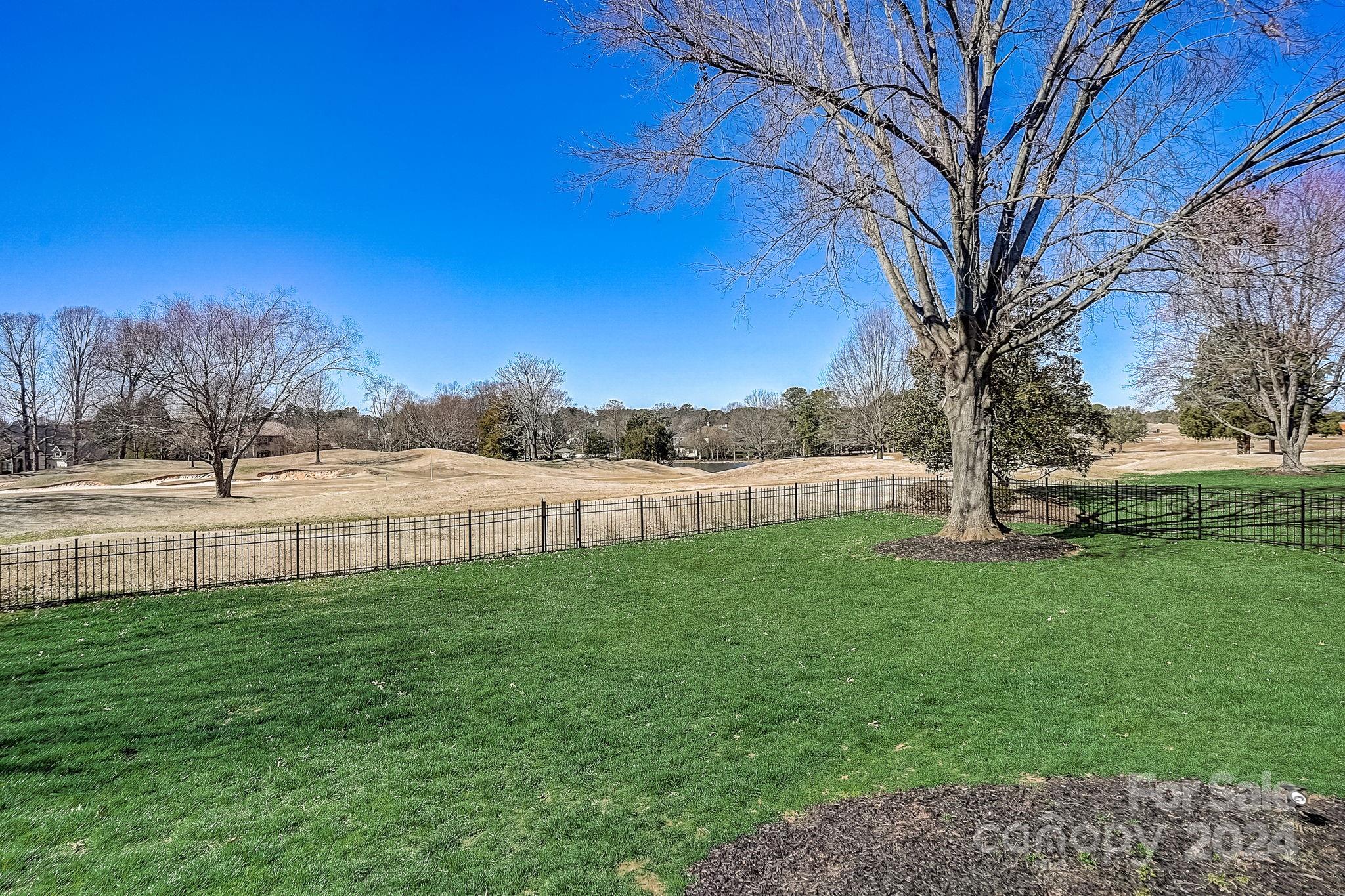 The Peninsula - Residential