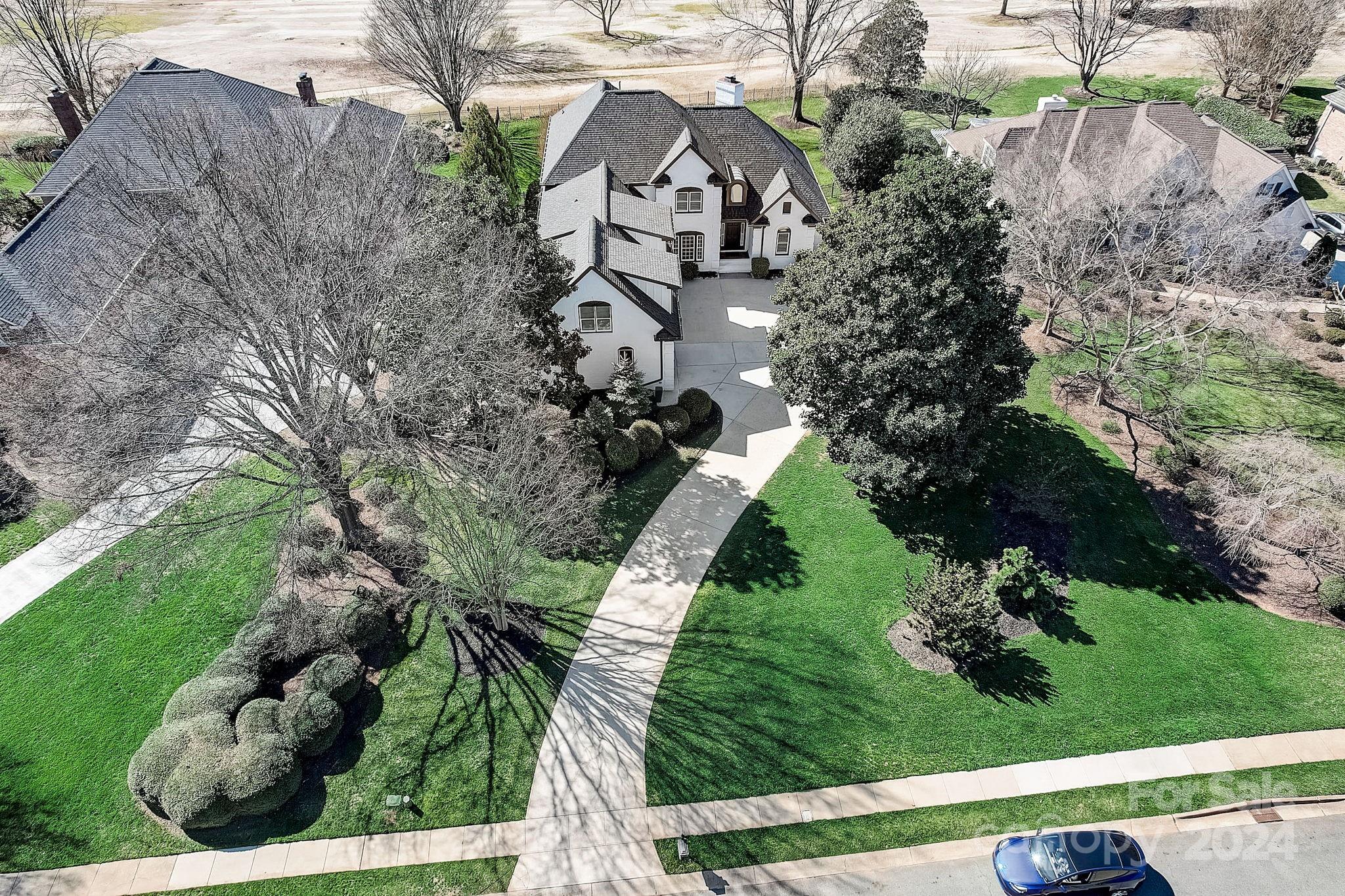 The Peninsula - Residential