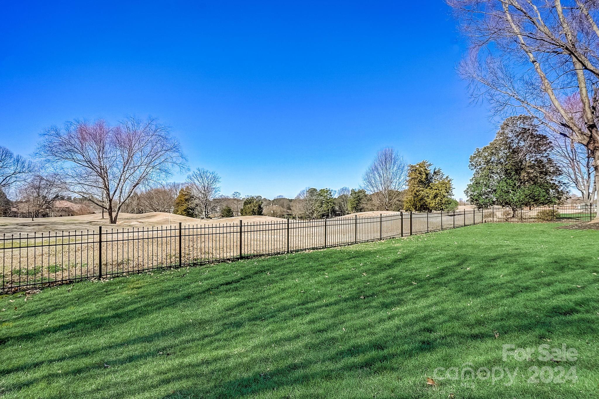 The Peninsula - Residential