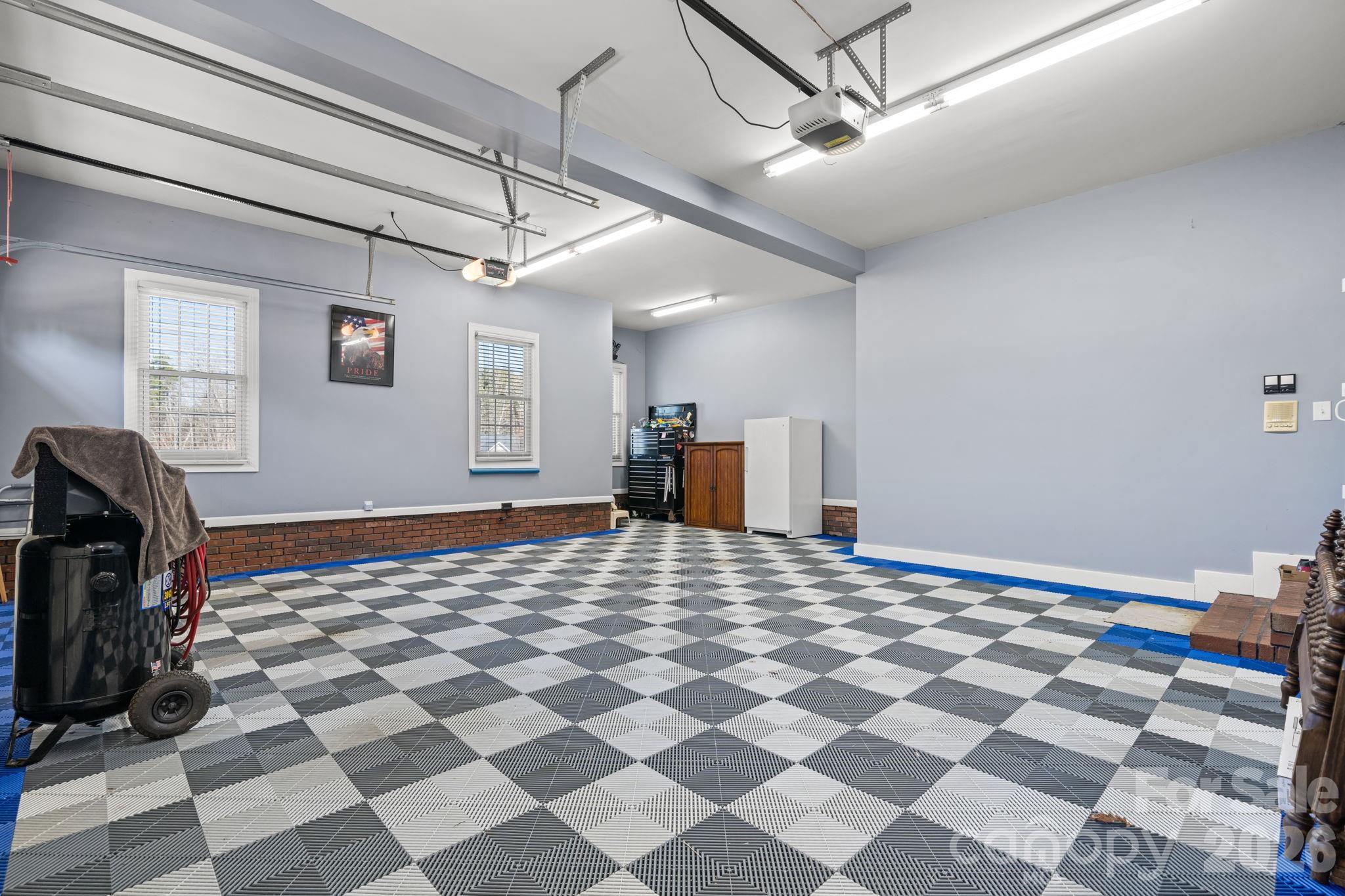 Barringer Woods - Residential