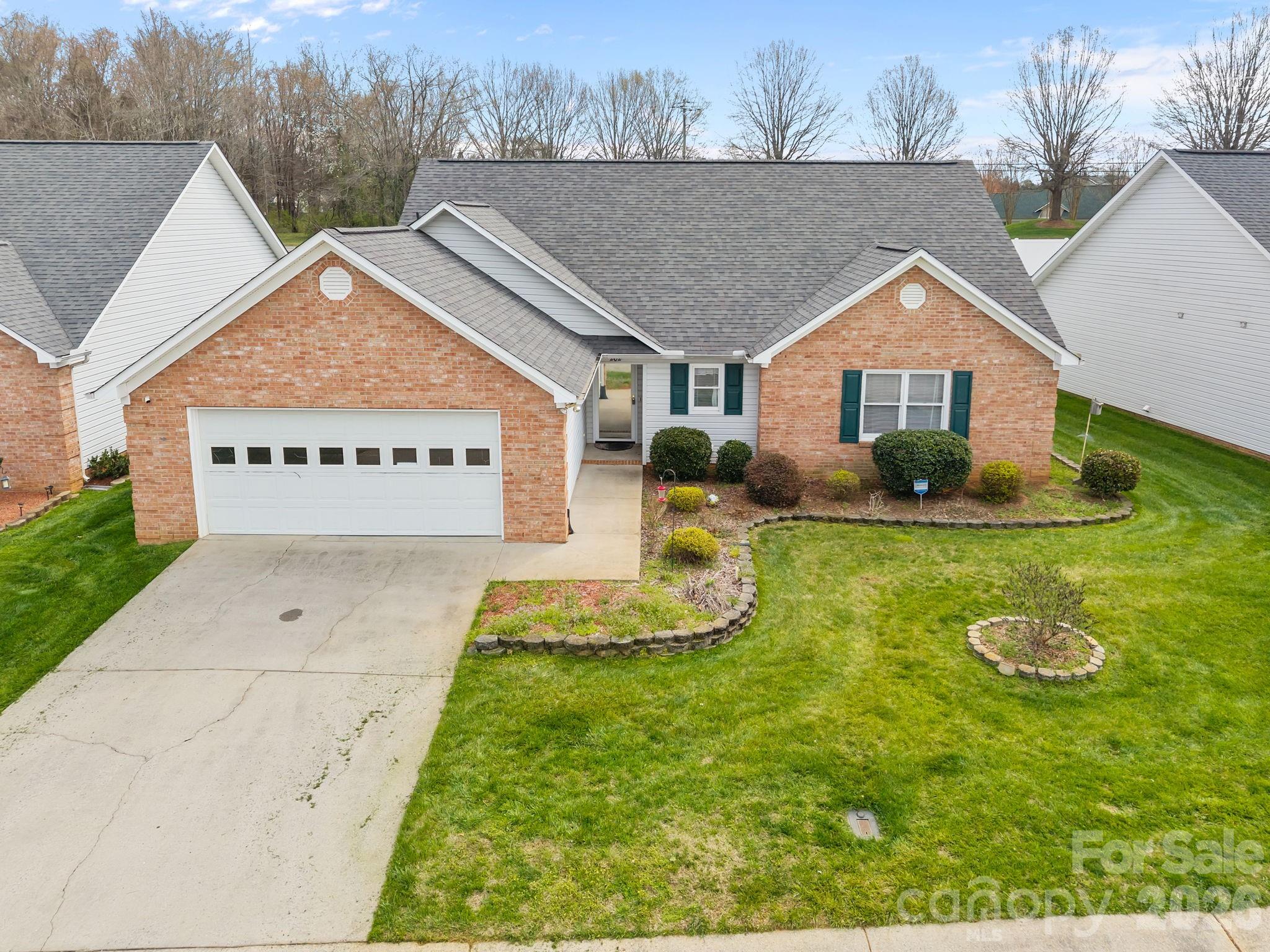 202 Hidden Creek Circle