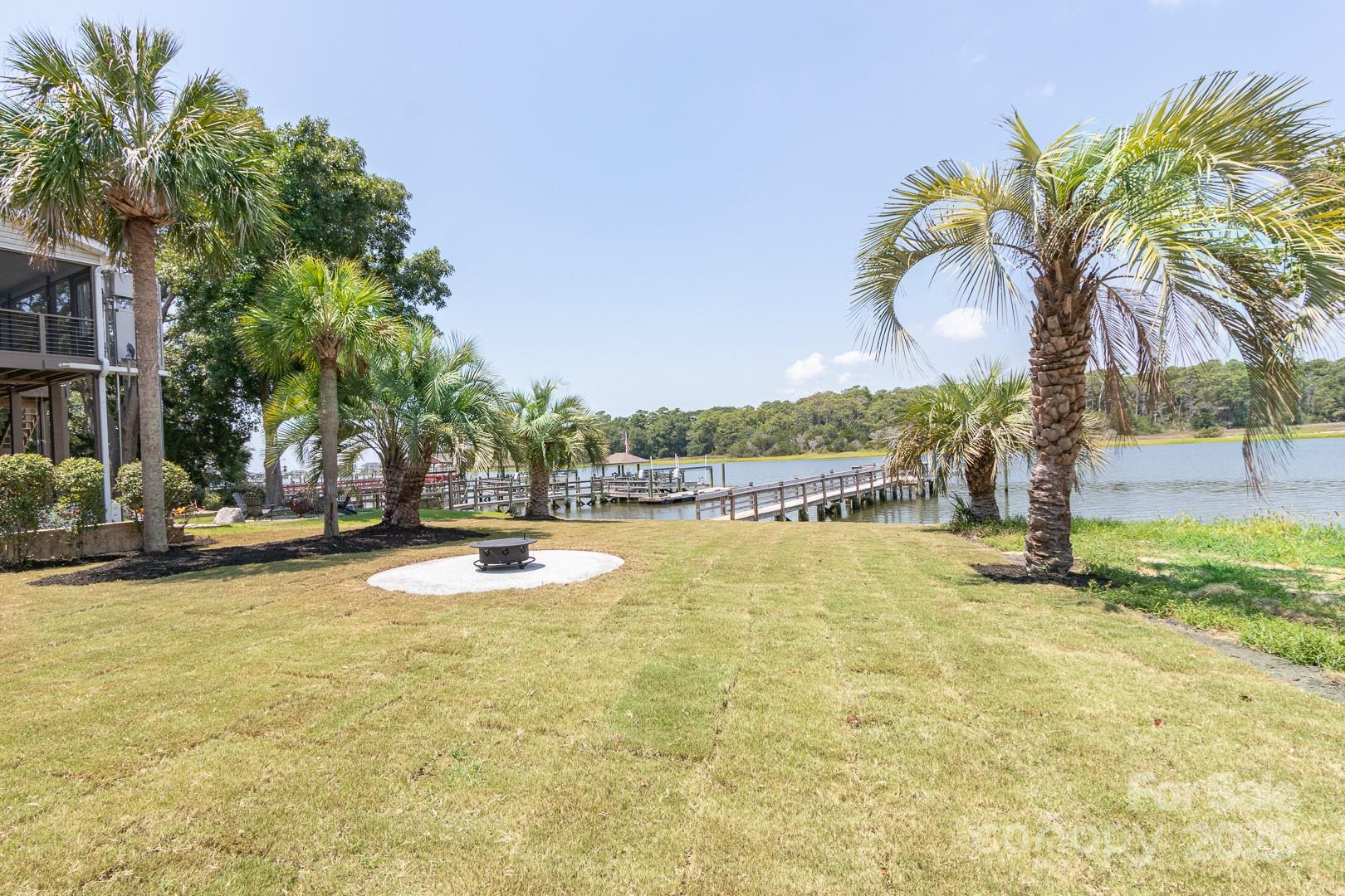 102 SW Yacht Drive