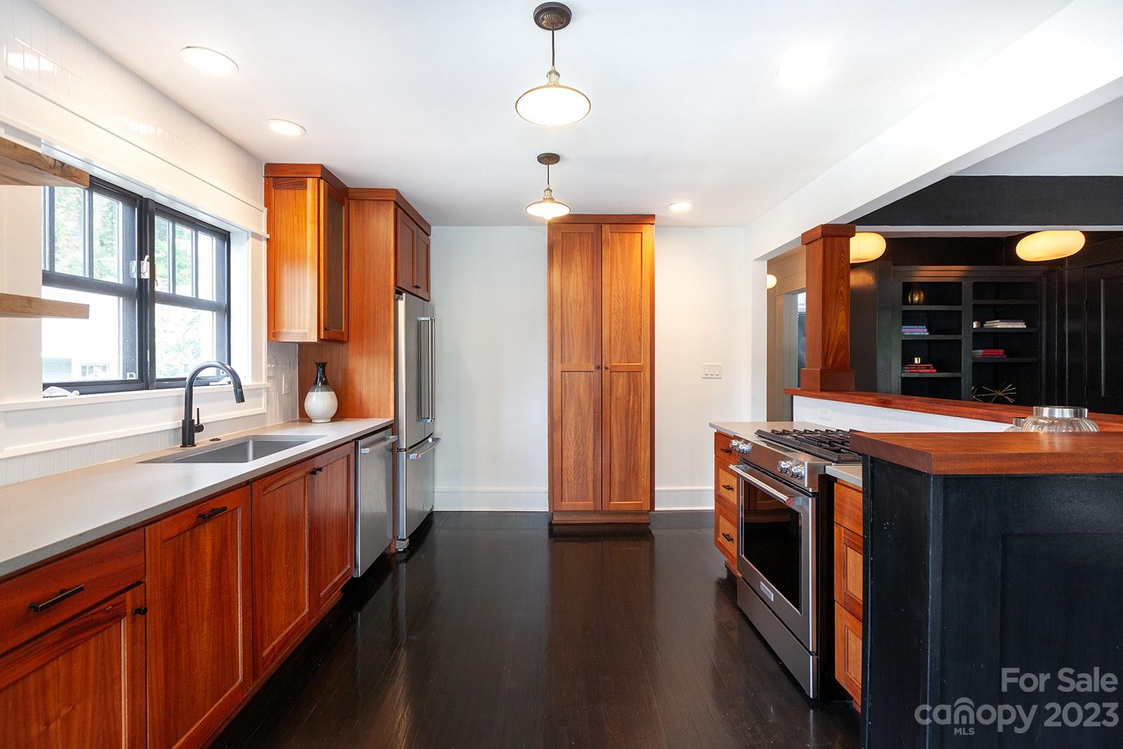Oakhurst - Residential