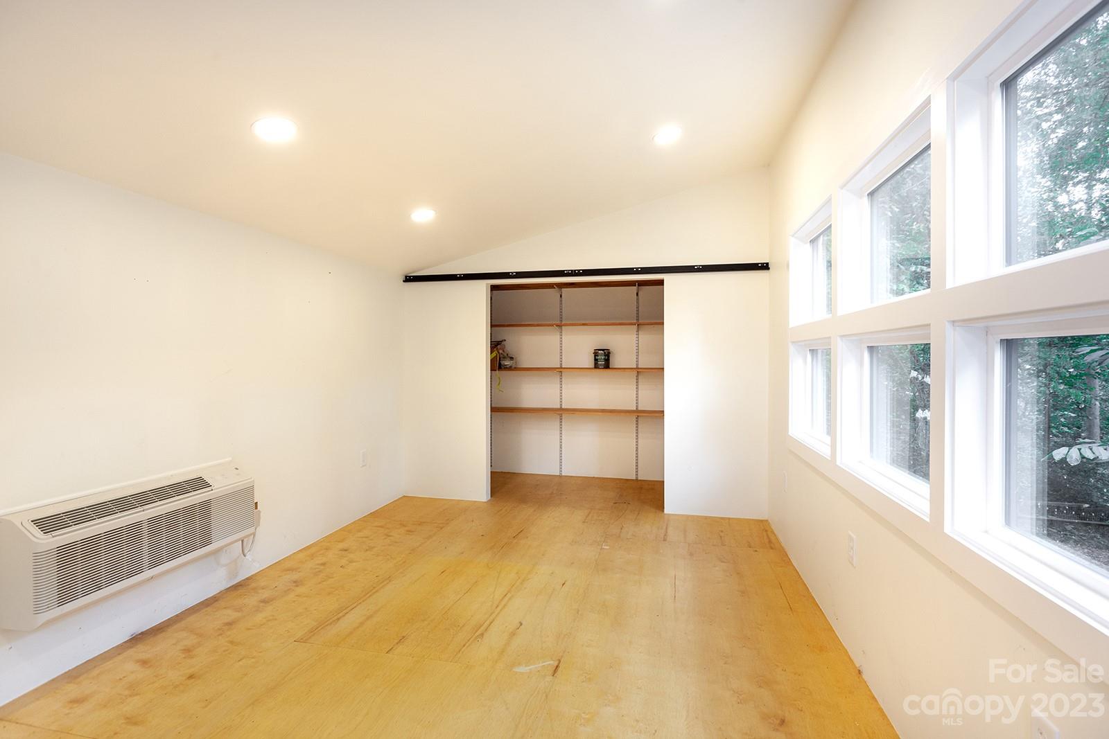 Oakhurst - Residential