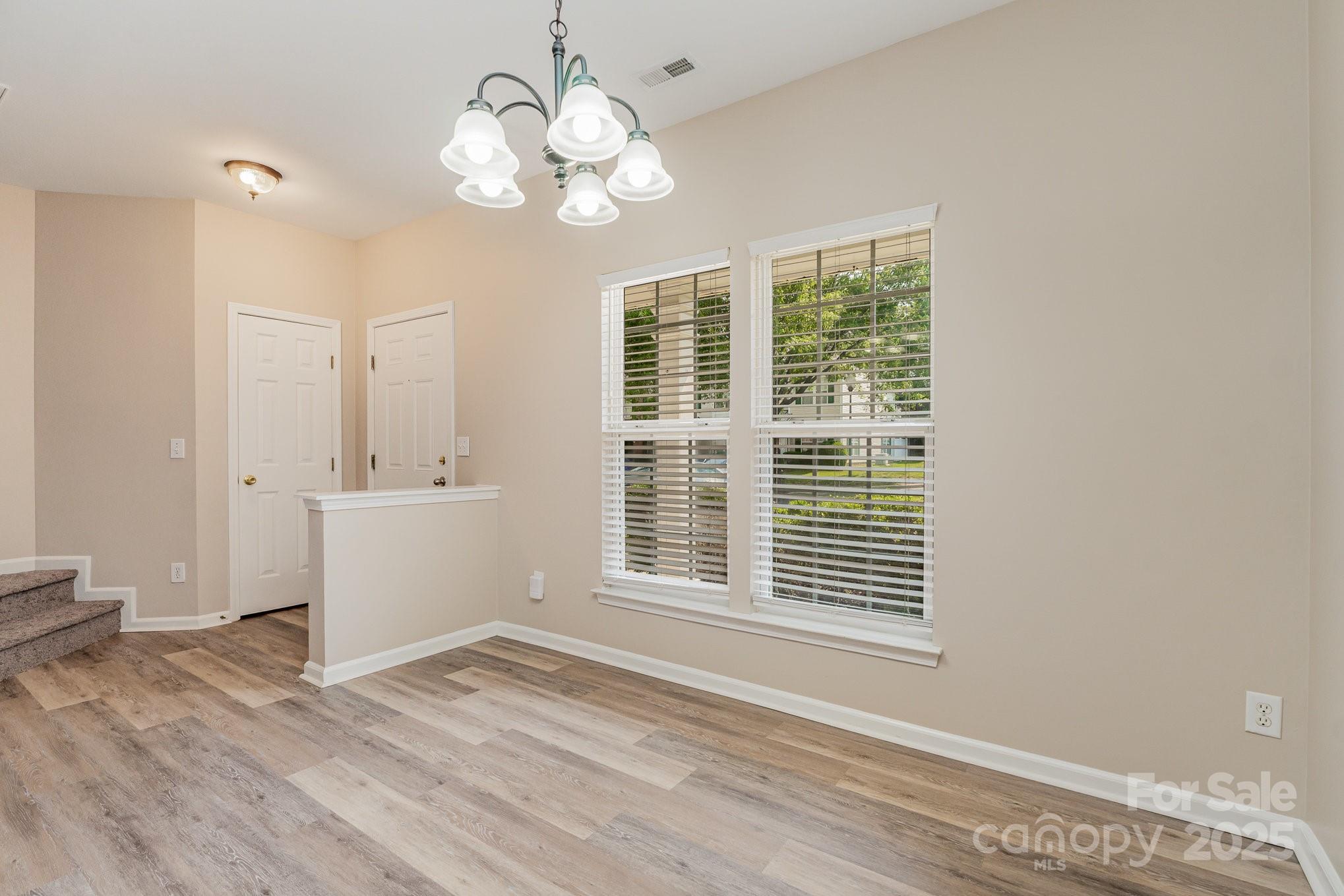 5322 Jocelyn Lane