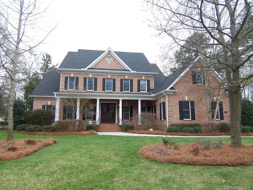 Beautiful Full brick home Located in Ardrey Acres. Hardwood floors throughout the main living area! Formal Living & Dining rooms! Kitchen w/ flowing granite countertops, Stainless Steel Appliances, & Beautiful cabinetry. Great Room offers views of the backyard w/ amazing in-ground heated pool! Spacious Master Bedroom w/ Sitting Area! Master Bathroom boasts jetted tub, dual granite vanities, &spacious closet! Oversized bonus room w/ bar area! Backyard is fully fenced & has a screened in porched!