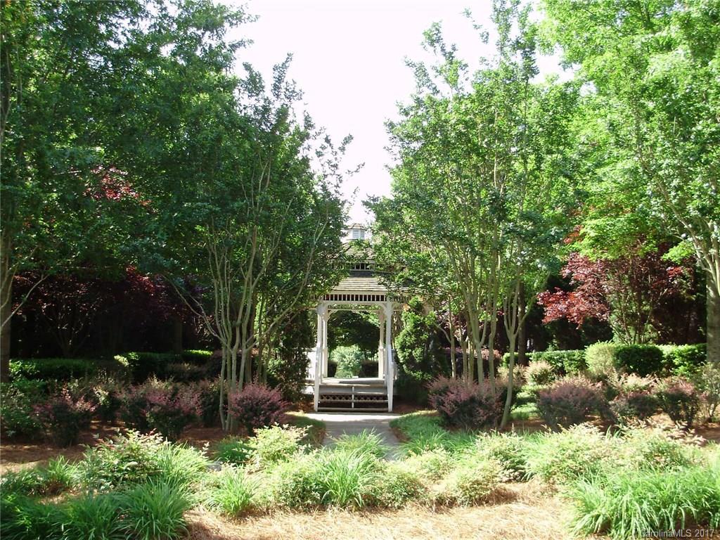 Huntington Ridge - Residential