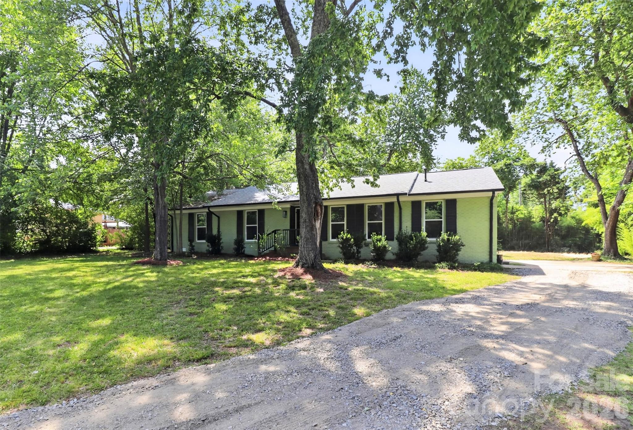 Dutchman Heights - Residential