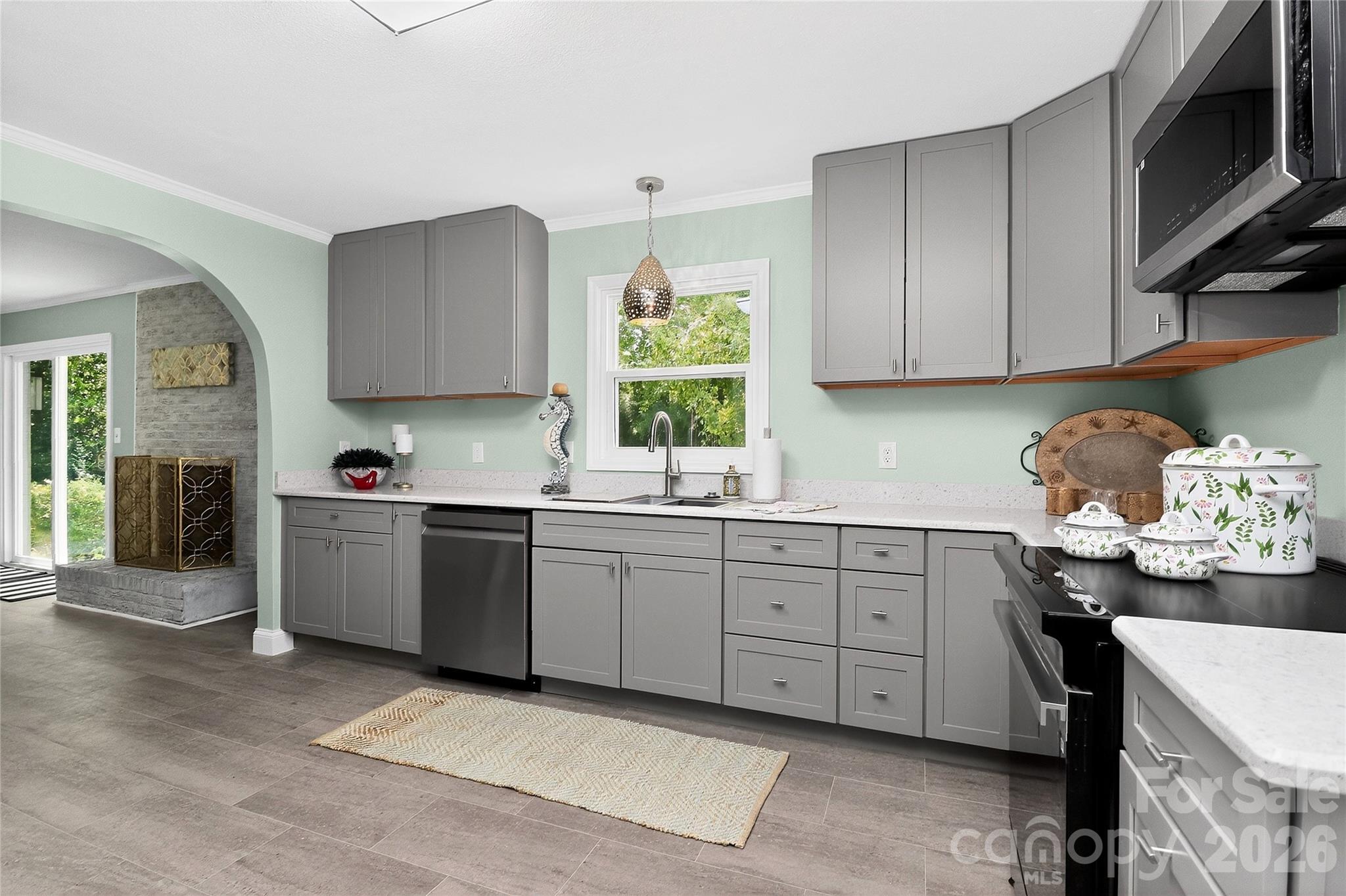 Dutchman Heights - Residential