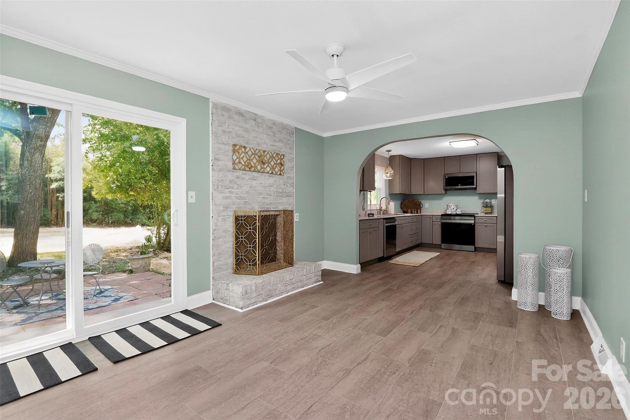 Dutchman Heights - Residential