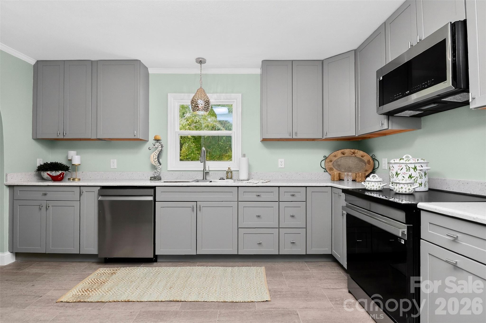 Dutchman Heights - Residential