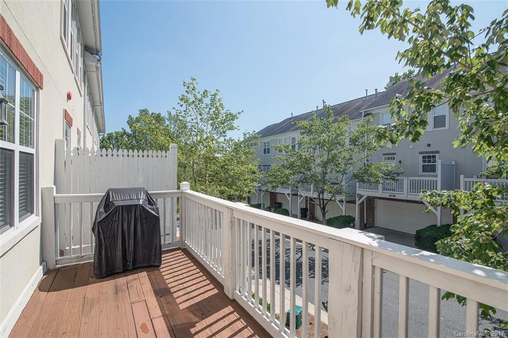 Richmond Hills - Residential